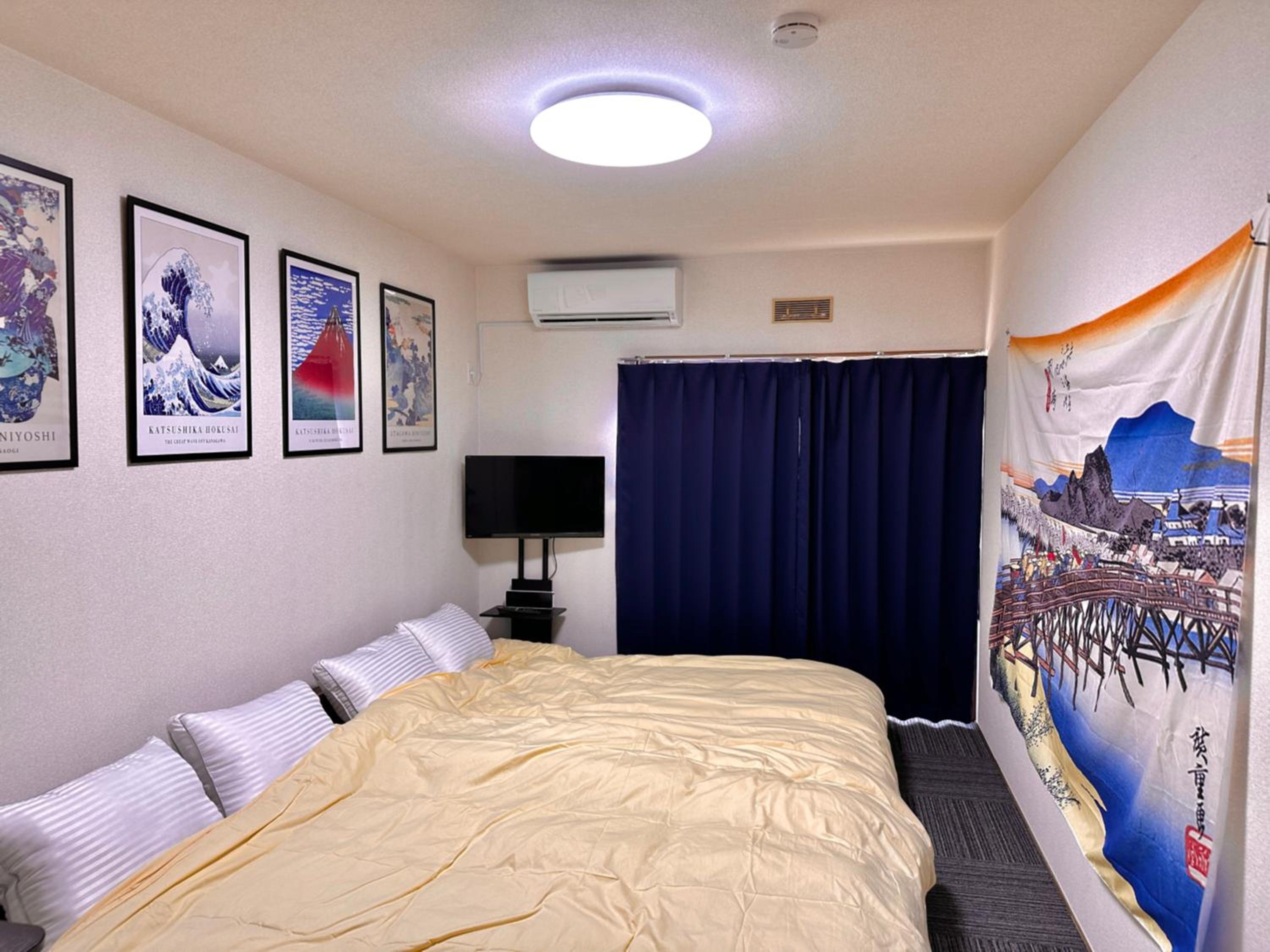 One-Bedroom Apartment photo 1