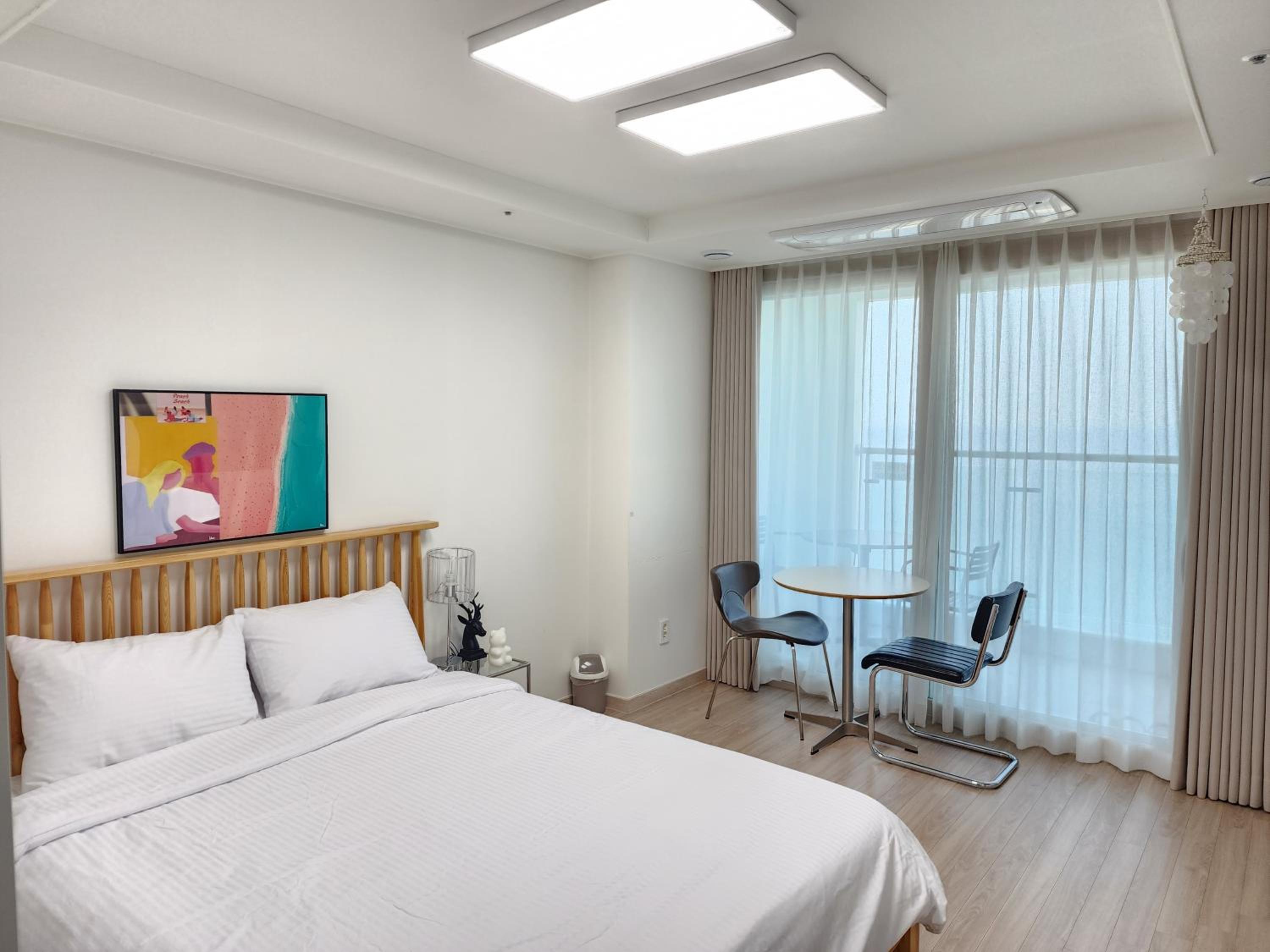 Deluxe Suite with Sea View photo 2