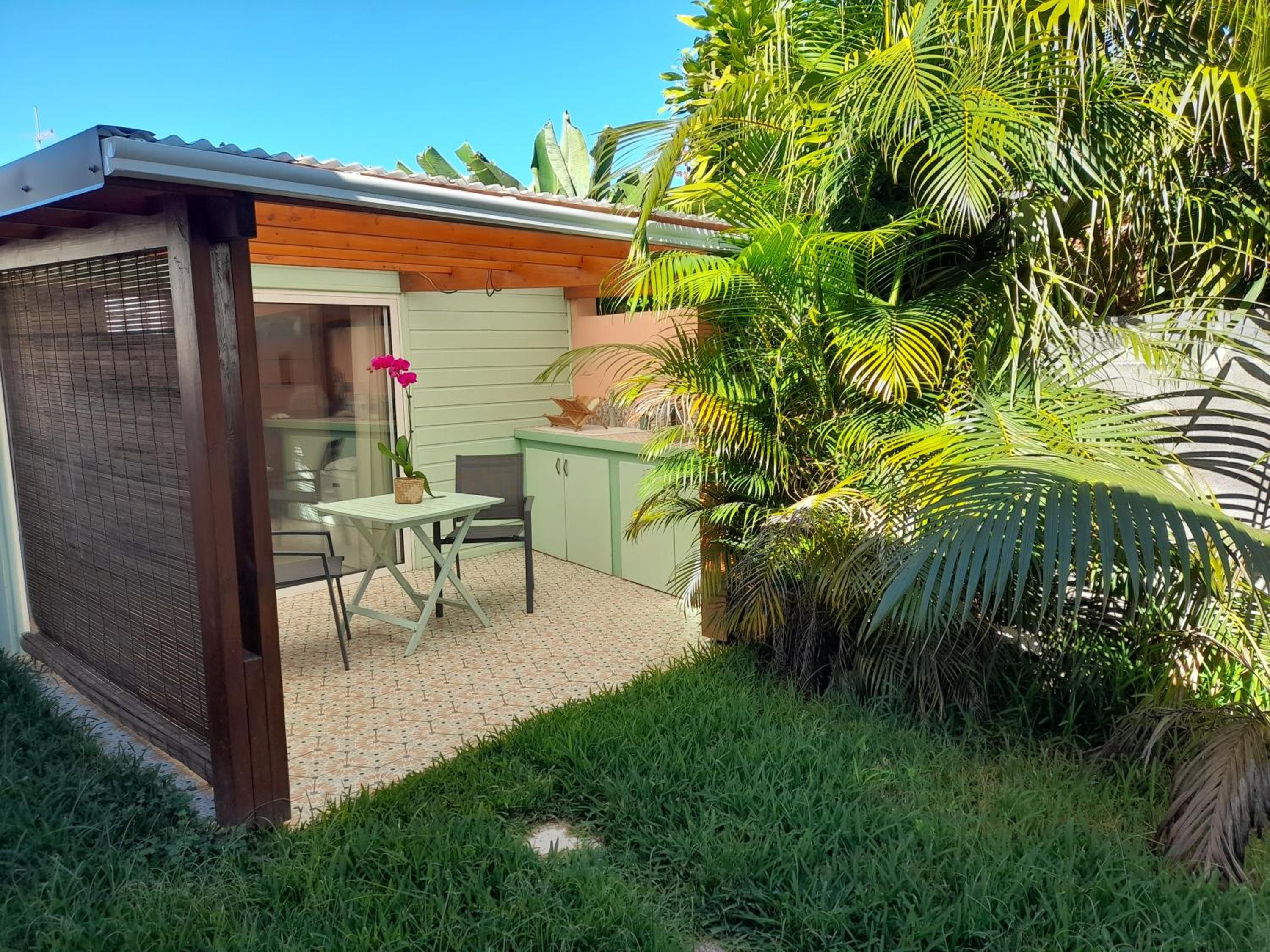 One-Bedroom Bungalow photo 2
