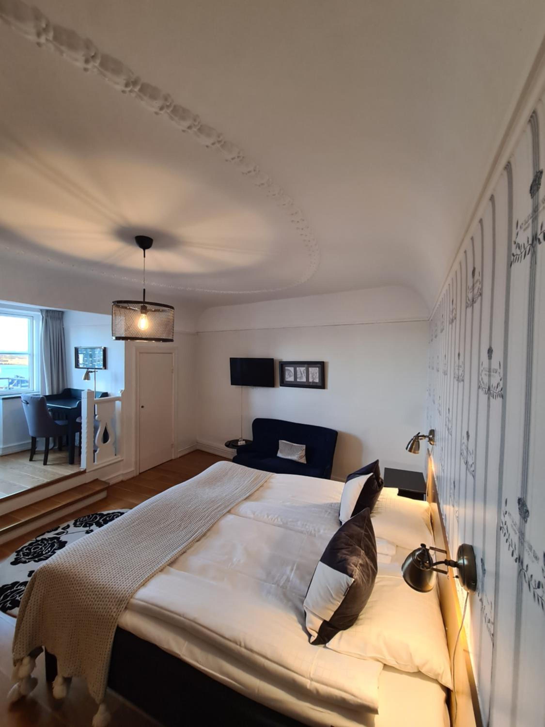 Deluxe Double Room with Balcony and Sea View photo 1
