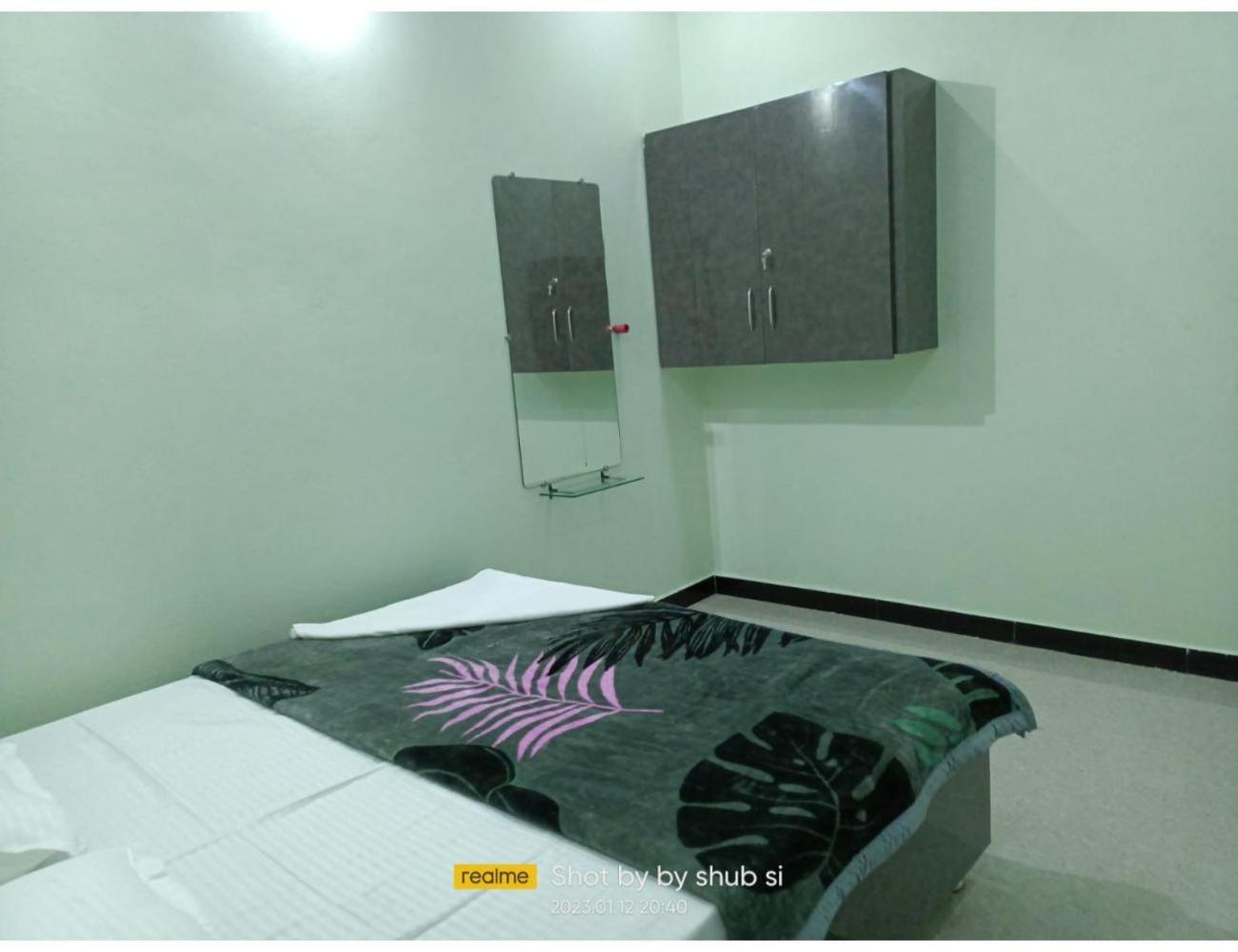 8-Bed Mixed Dormitory Room