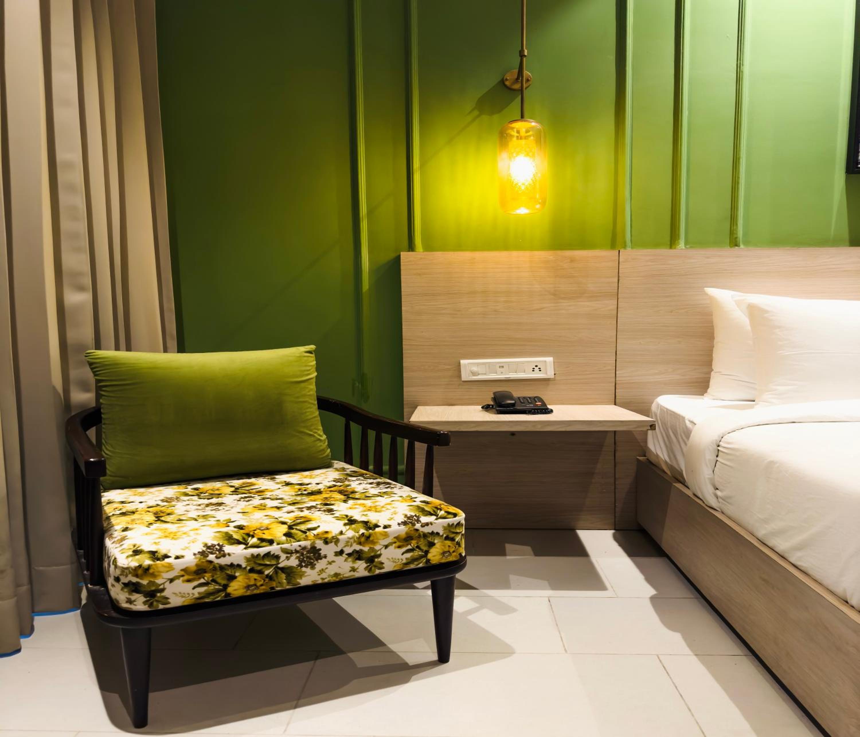 Deluxe Room - Photo 4