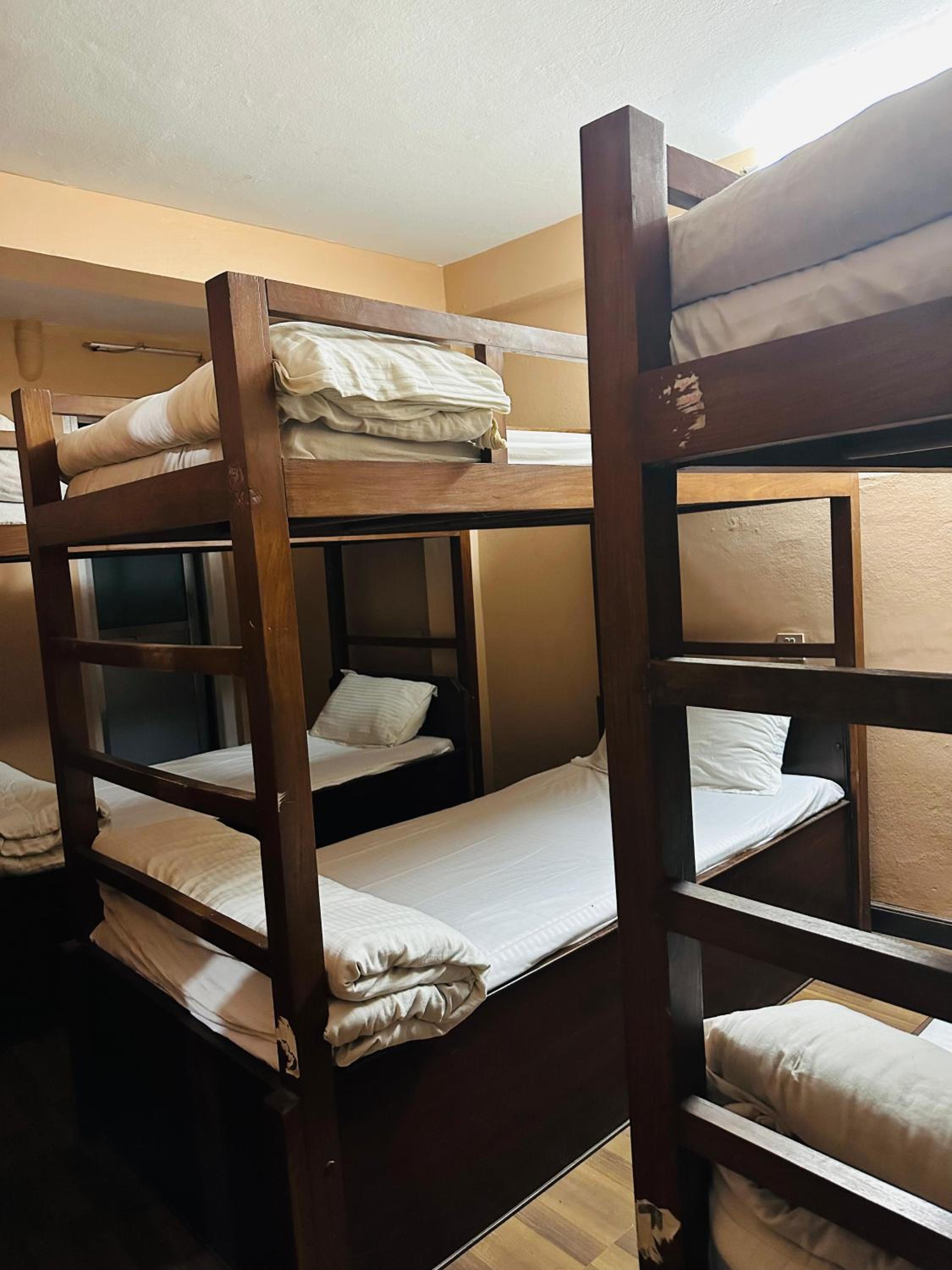 Bed in 6-Bed Mixed Dormitory Room