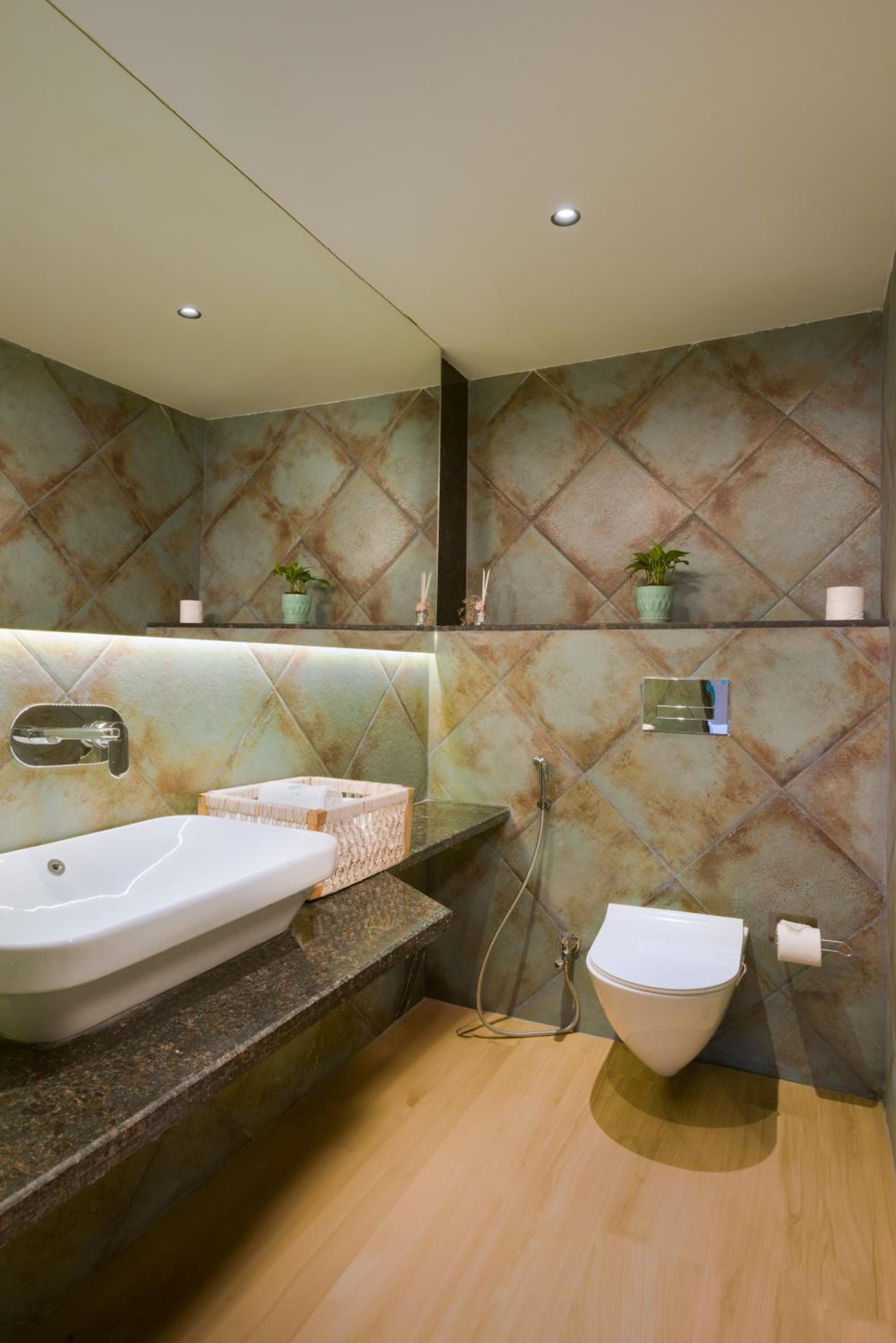 Luxury 1 BHK Apartment With Private Garden photo 3
