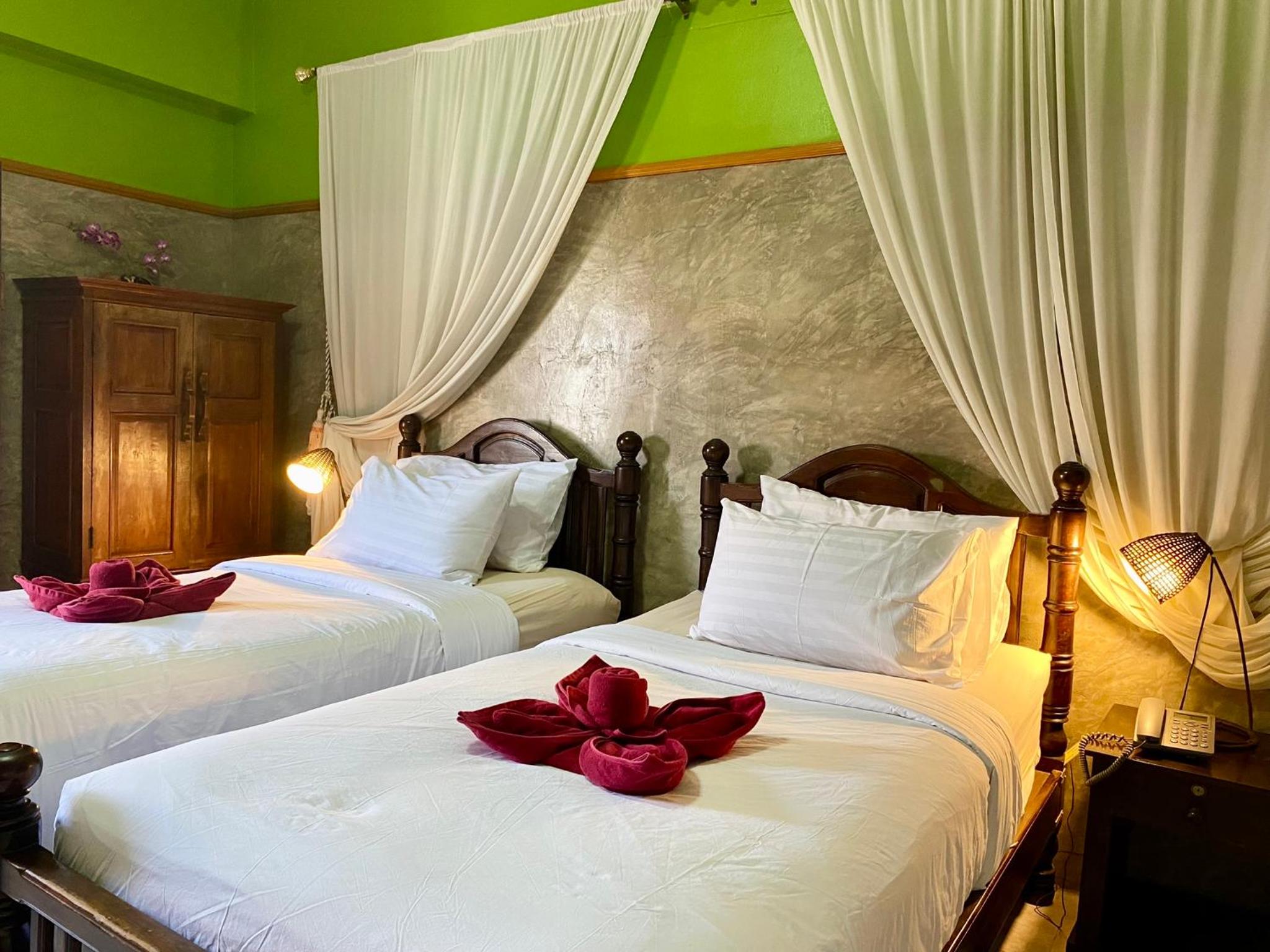 Superior Twin Room - Photo 6