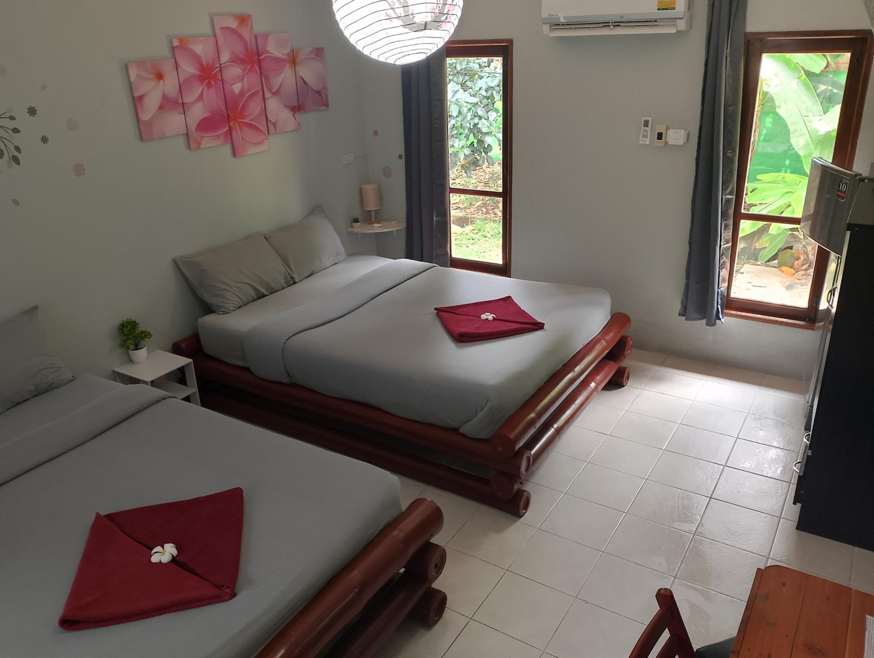 Bungalow with Garden View - Photo 1
