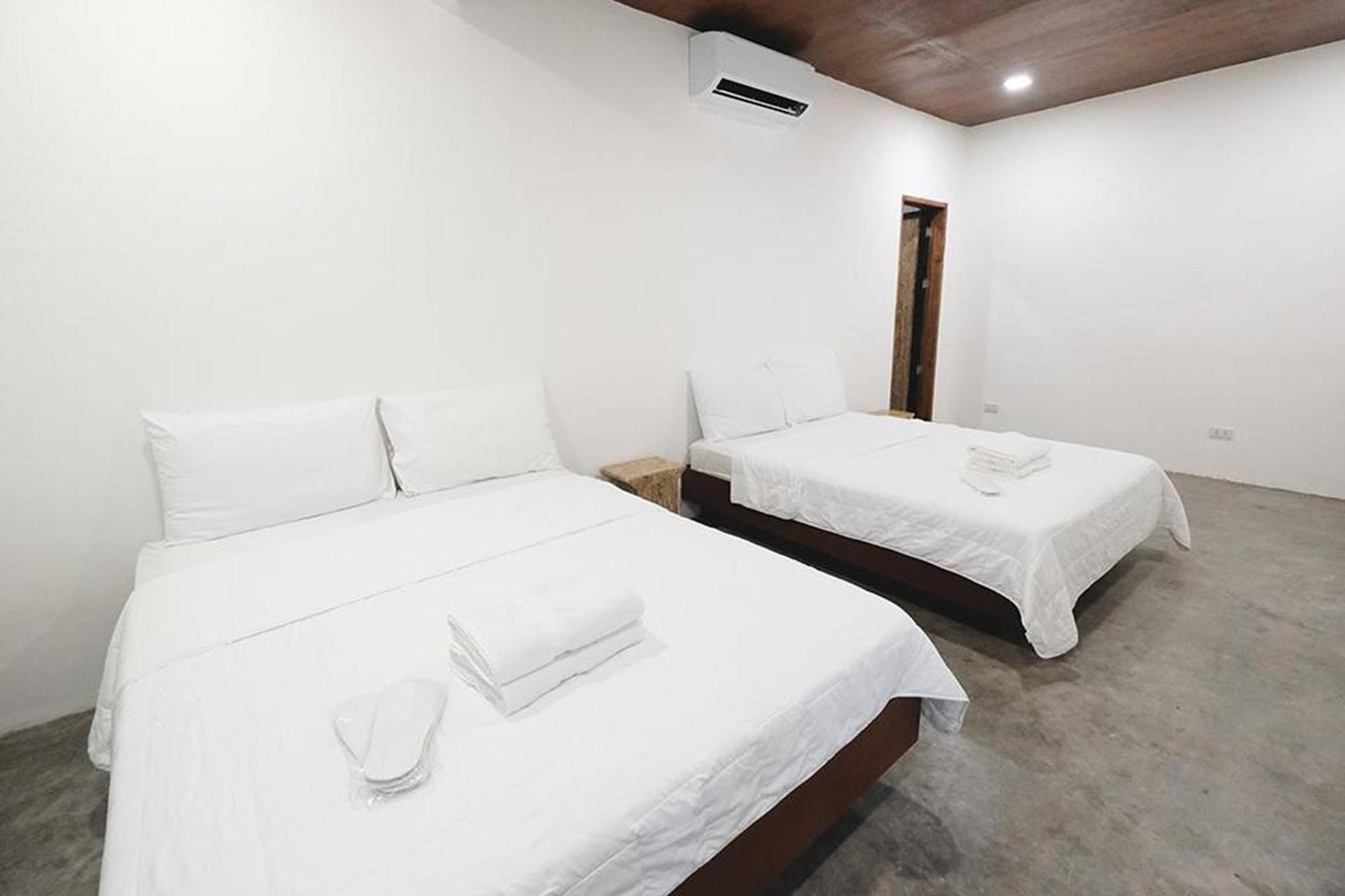 Executive Suite - Photo 7