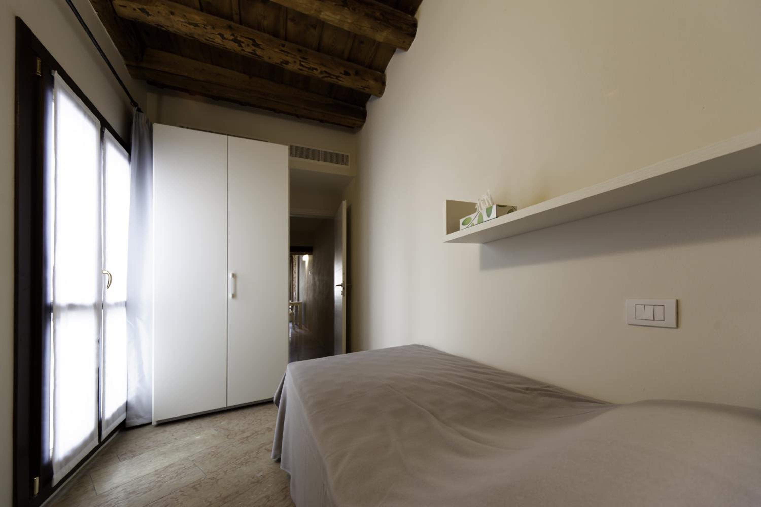 Two-Bedroom Apartment with Balcony - Photo 11