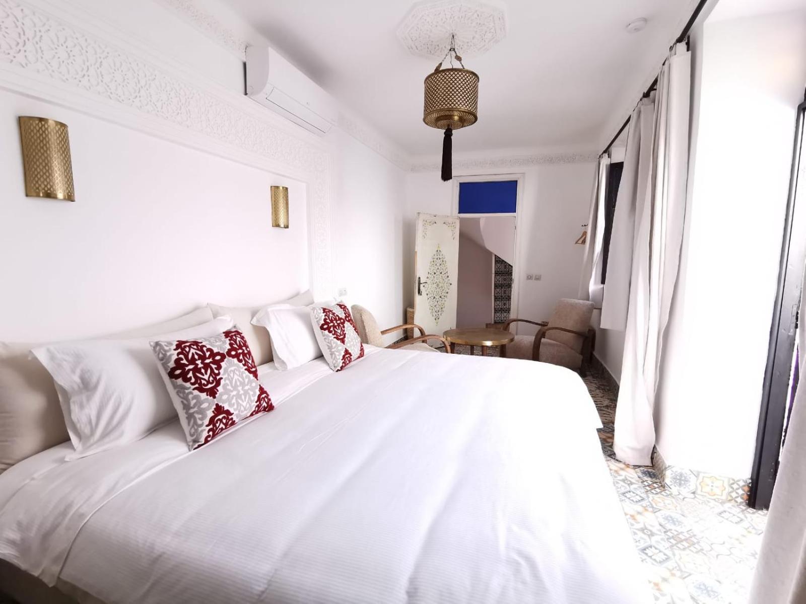 Deluxe Double Room with Balcony - Photo 1