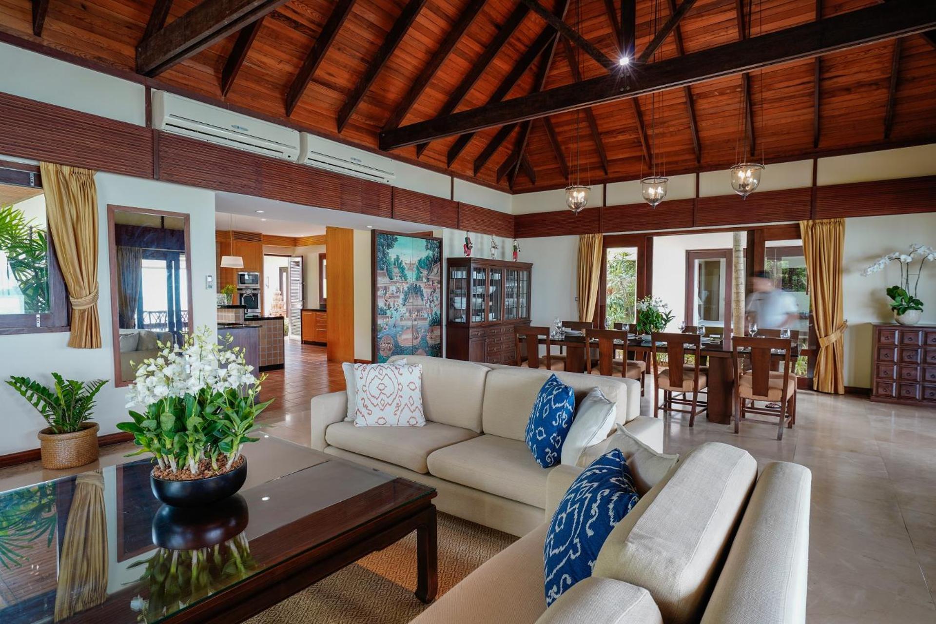 Four-Bedroom Beachfront Villa photo 1