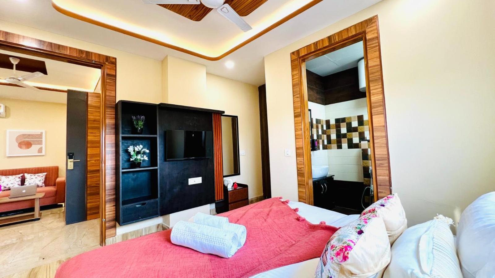 Standard Two-Bedroom Apartment photo 2