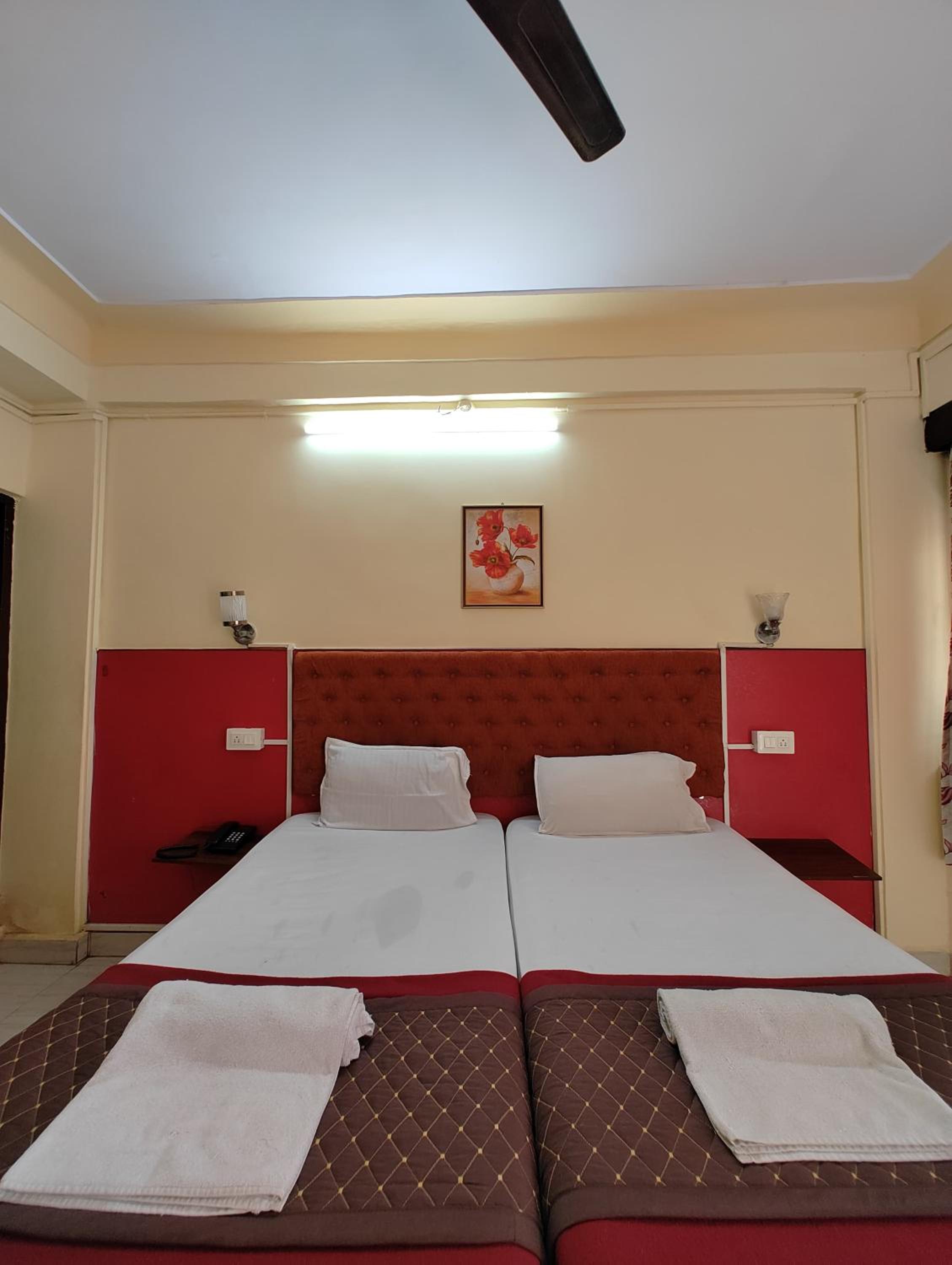 Budget Double Room photo 2