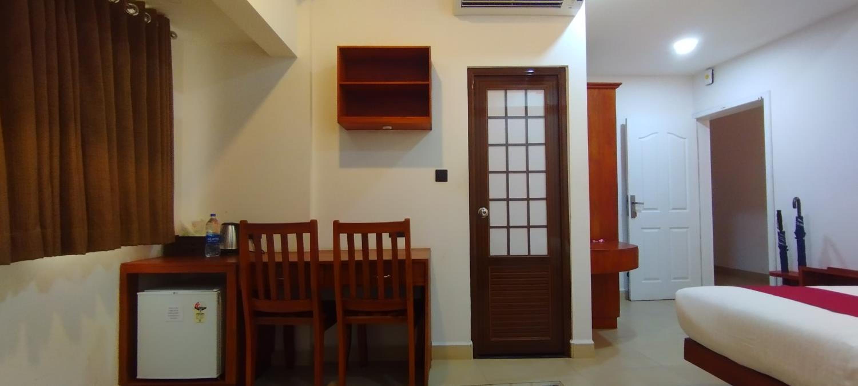 Deluxe Queen Room - Photo 3