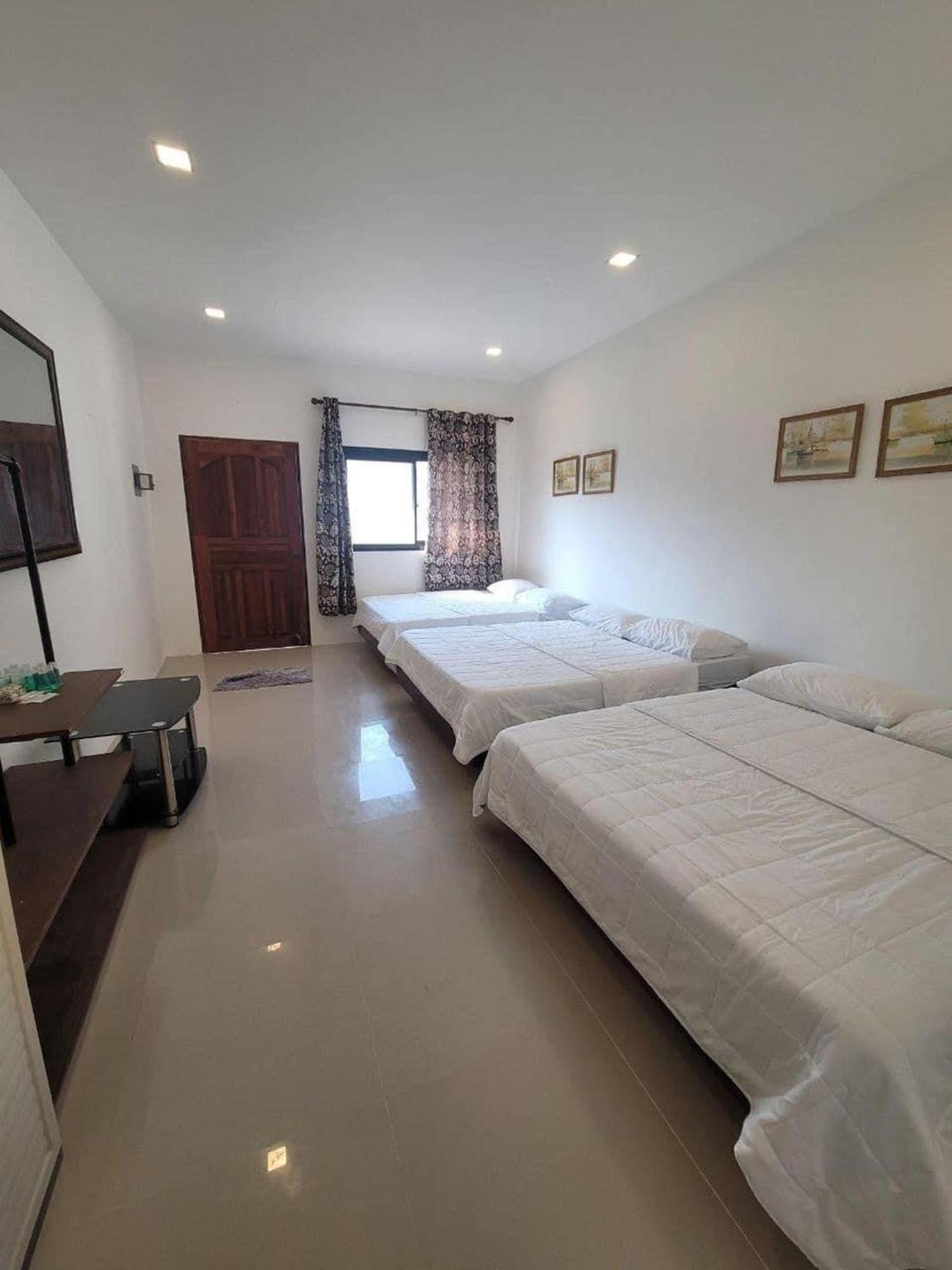 Suite - Photo 2