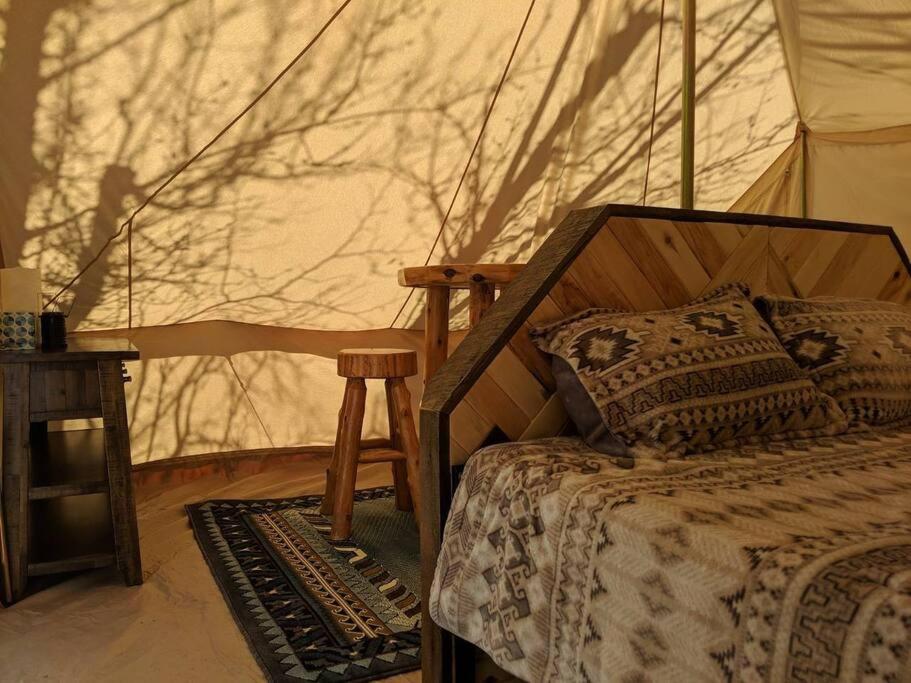 One-Bedroom House - Photo 6