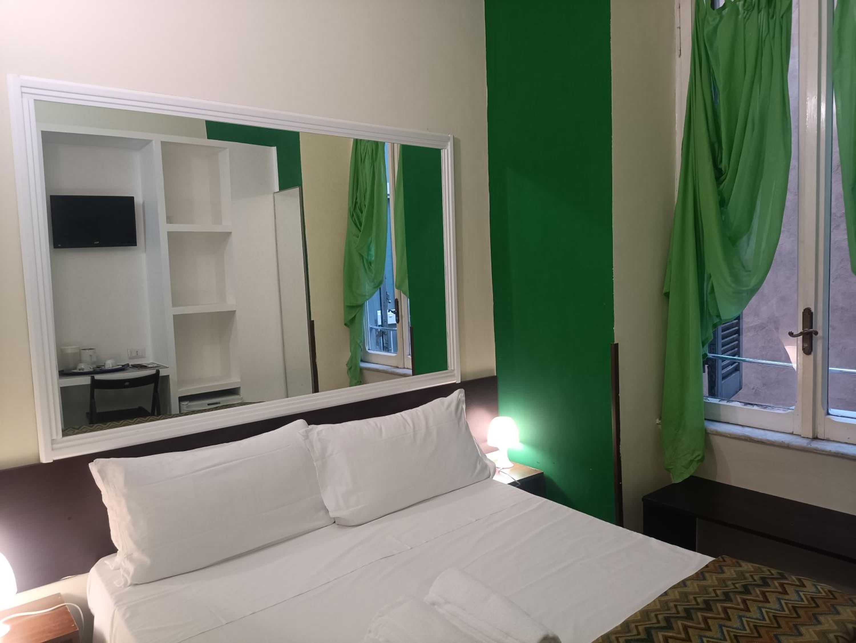 Budget Double Room photo 1