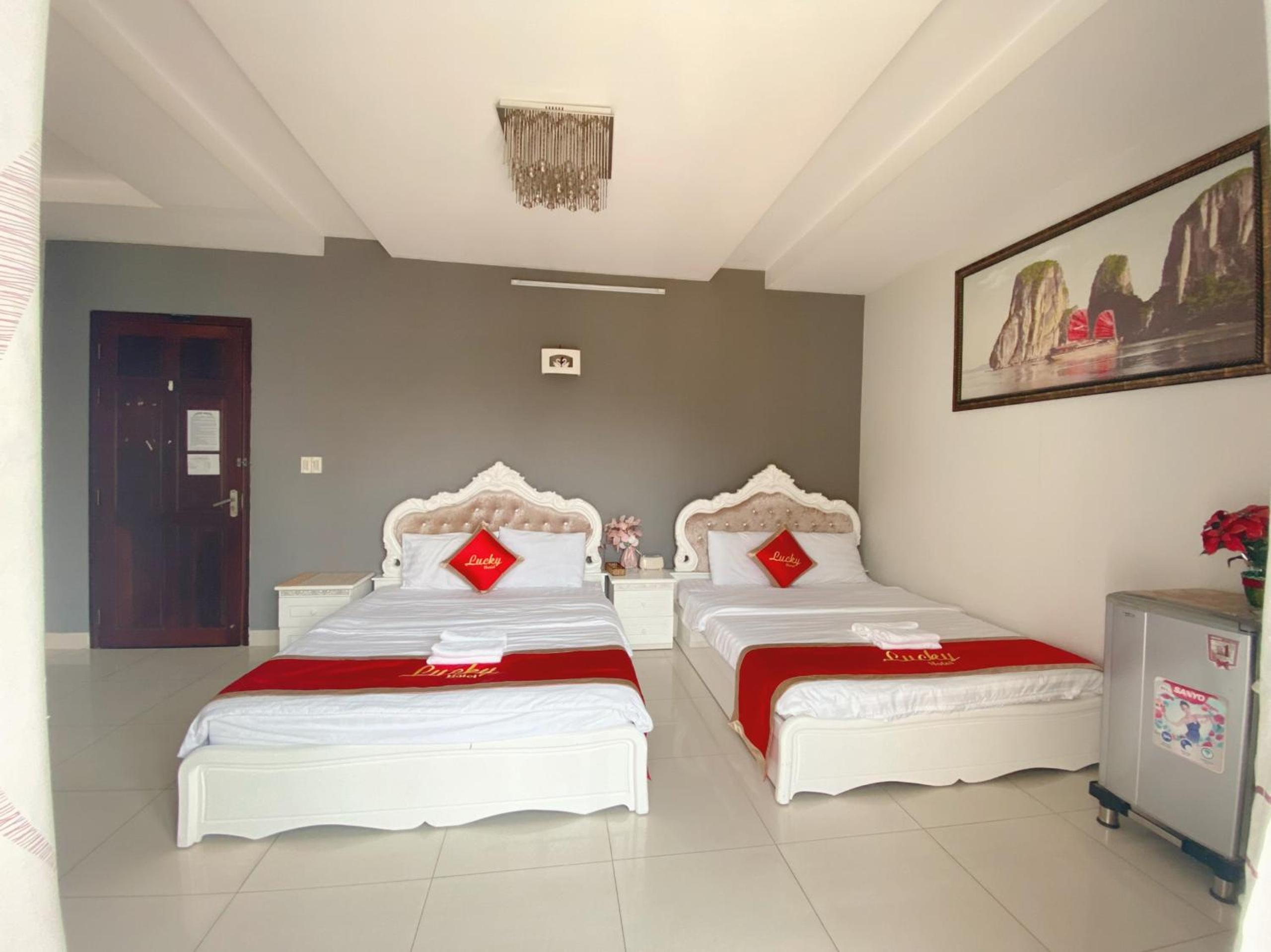 Deluxe Queen Room
