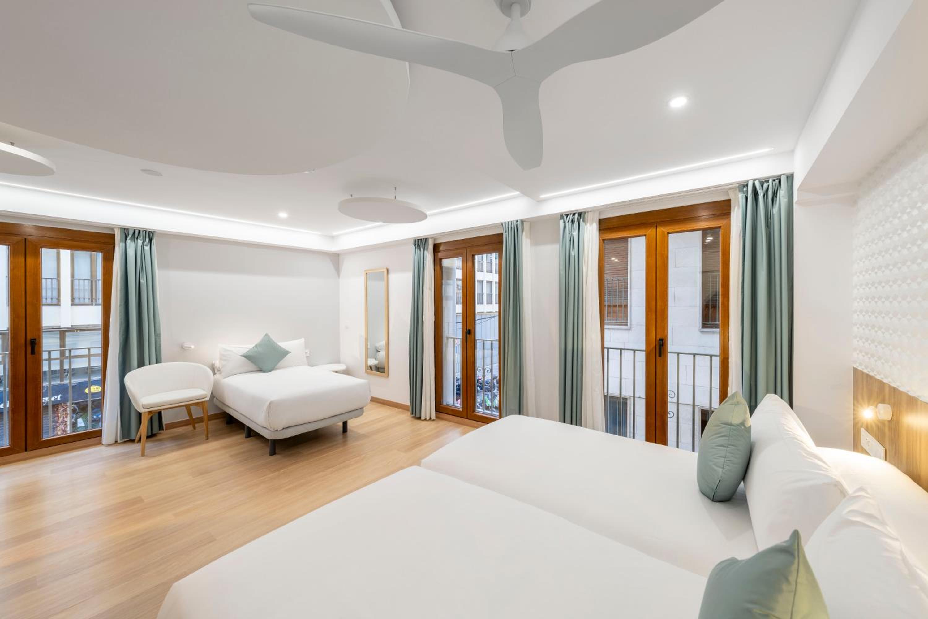 Superior Triple Room photo 1