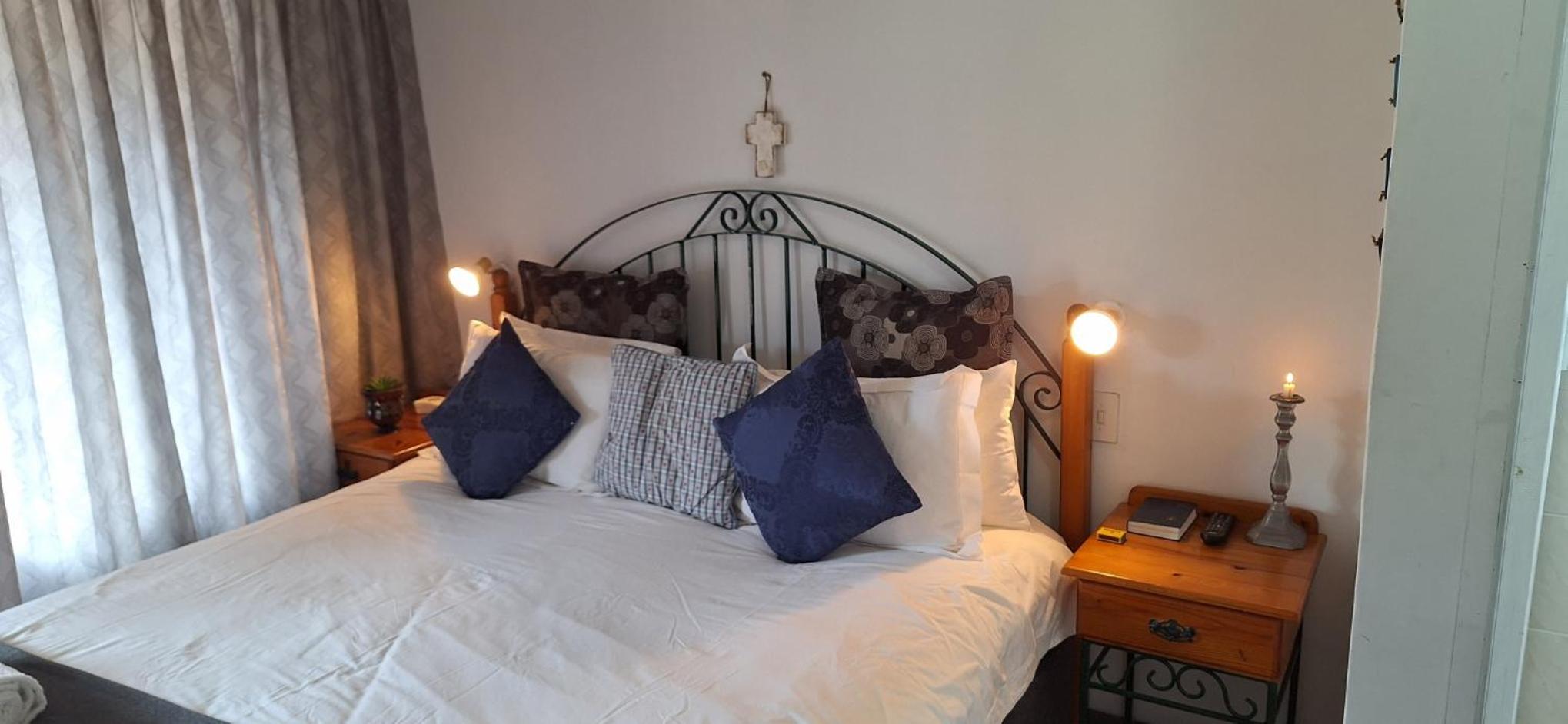 Standard Queen Room - Photo 1