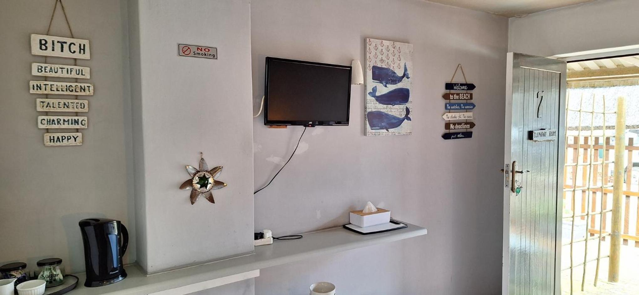 Standard Queen Room - Photo 5