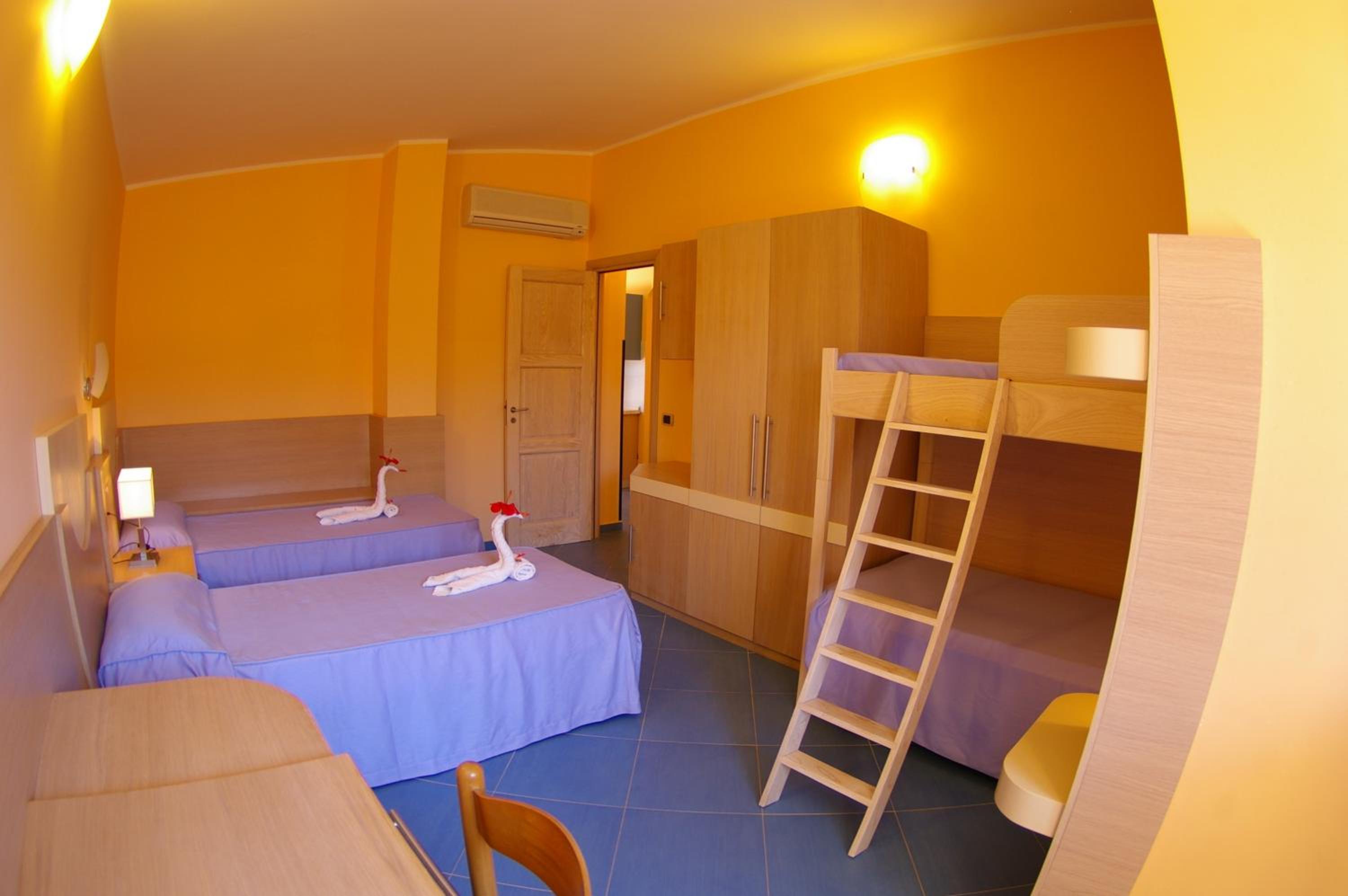 Two-Bedroom Apartment with Terrace photo 2