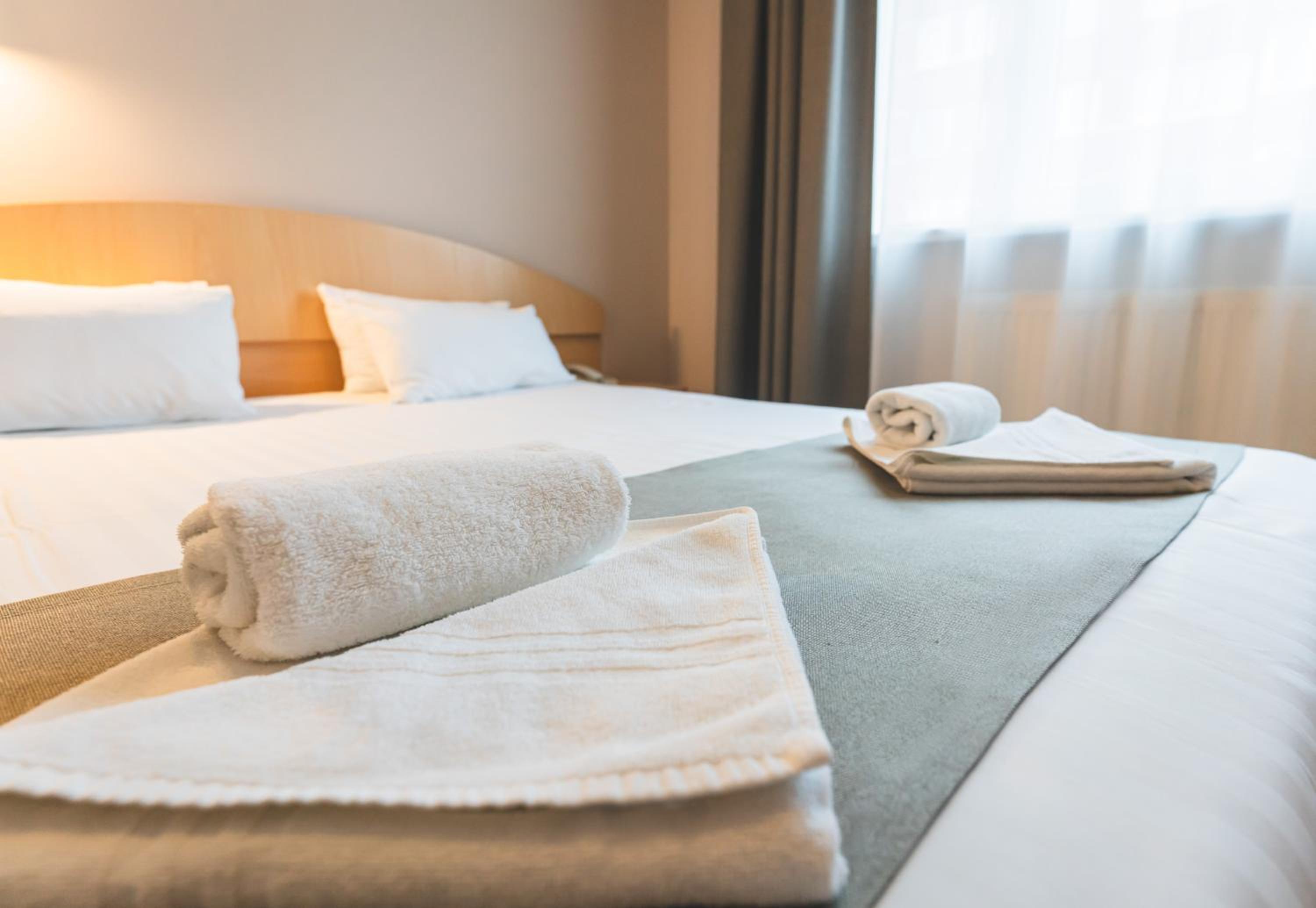 Standard Double or Twin Room photo 1