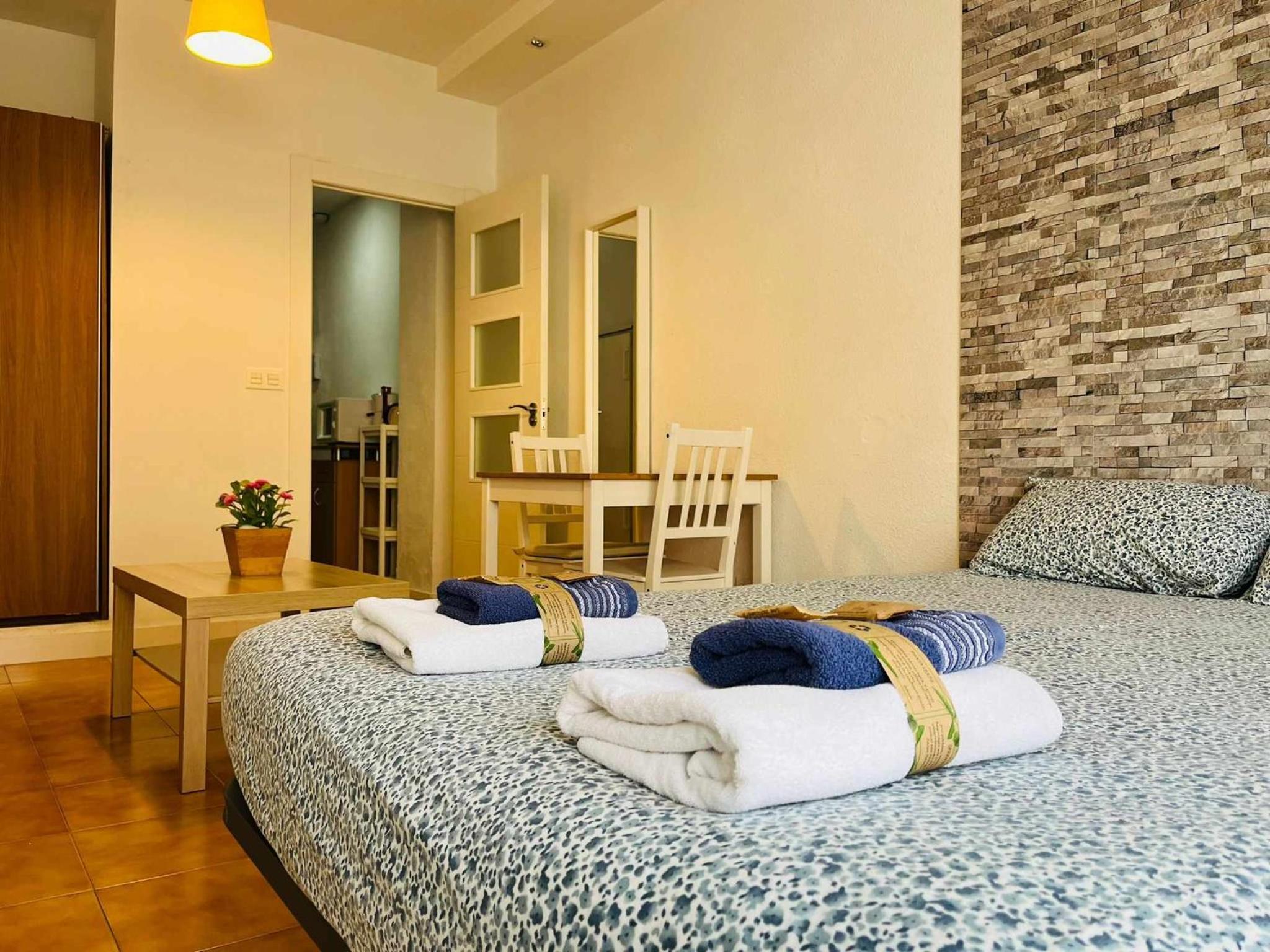 Estudio con terraza