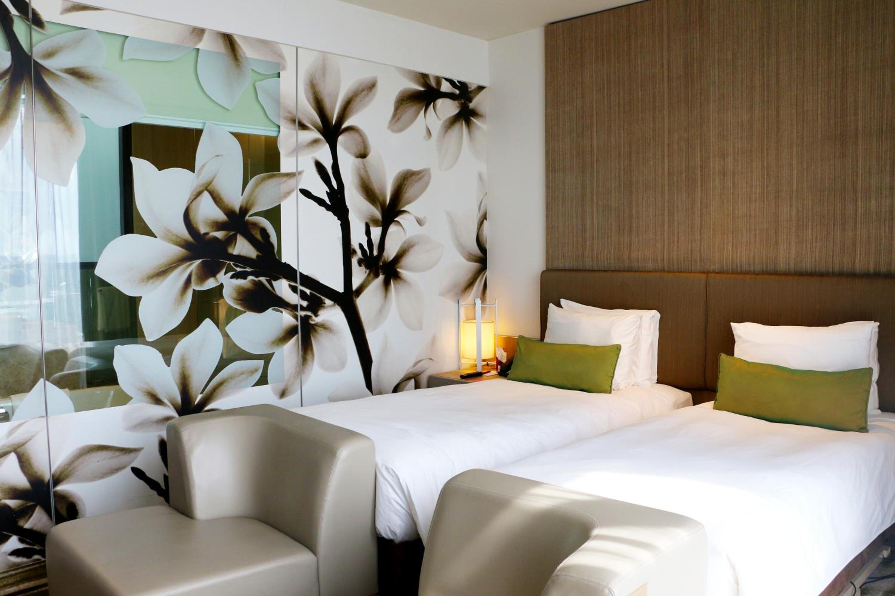 Premium Twin Room With Lounge Access