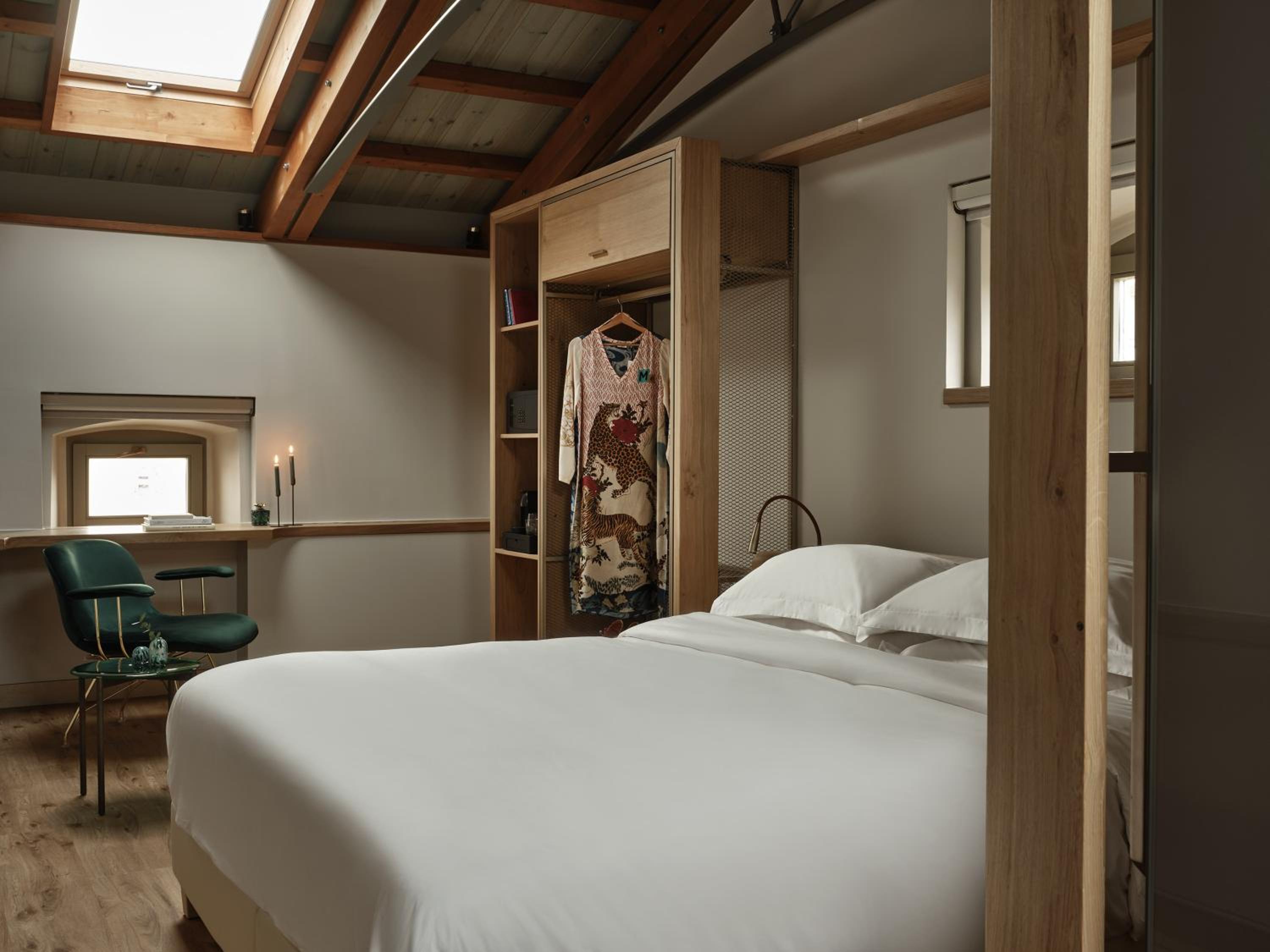 Attic Suite with Living Room & Skylights