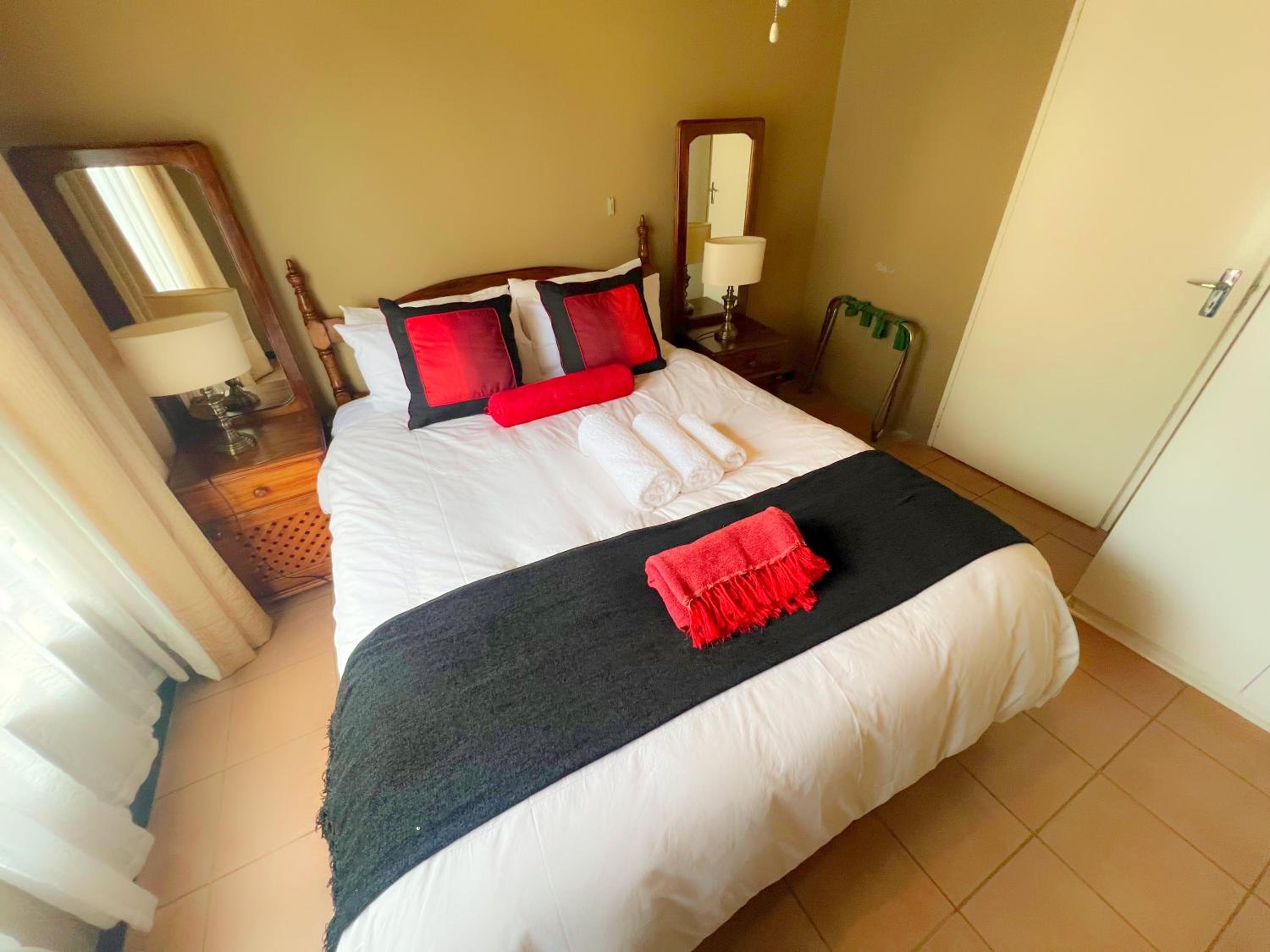 Deluxe Double Room with Balcony - Photo 2