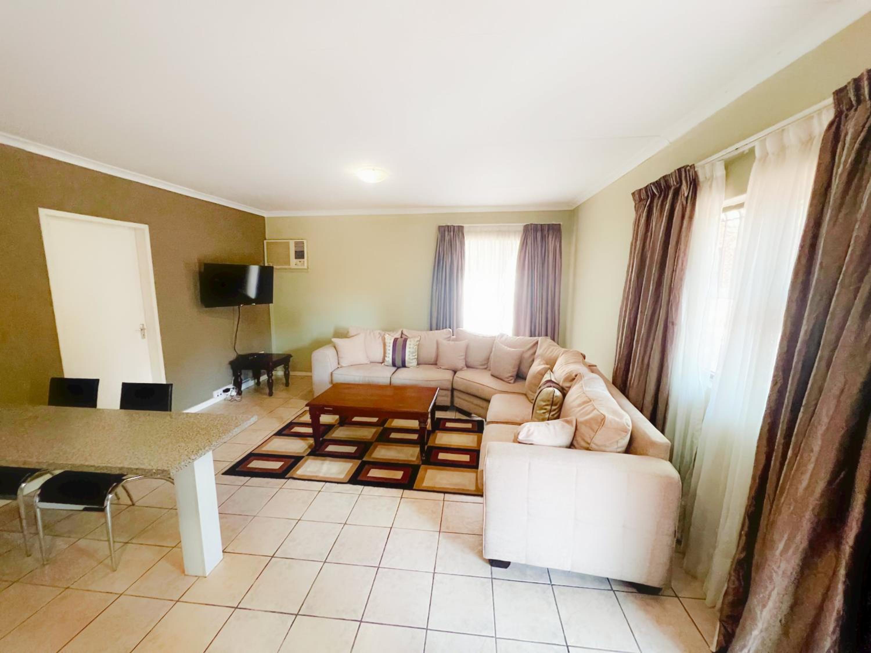 King Suite - Photo 7