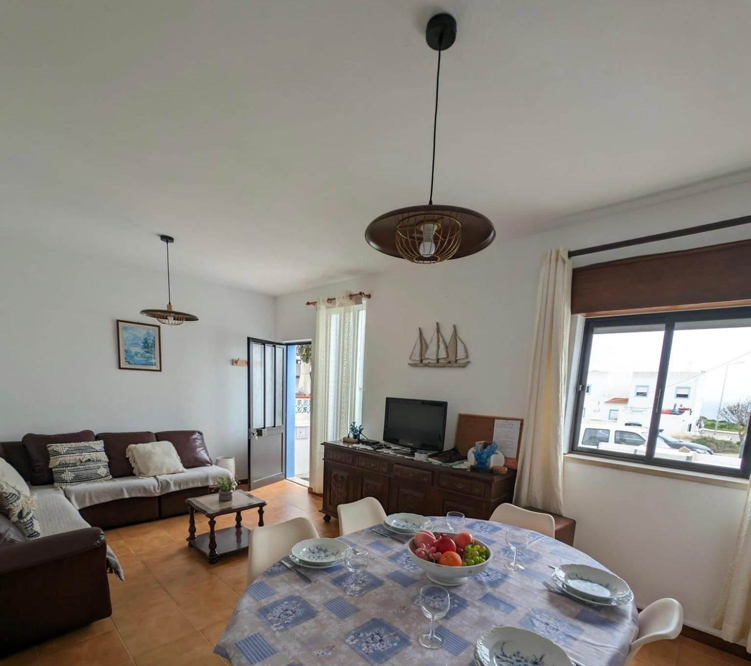 Three-Bedroom House photo 3