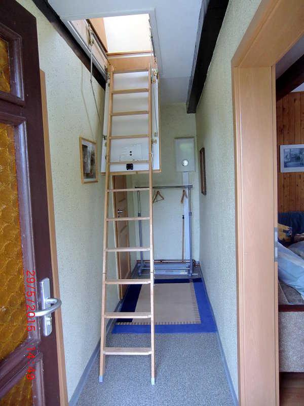 Three-Bedroom House photo 3