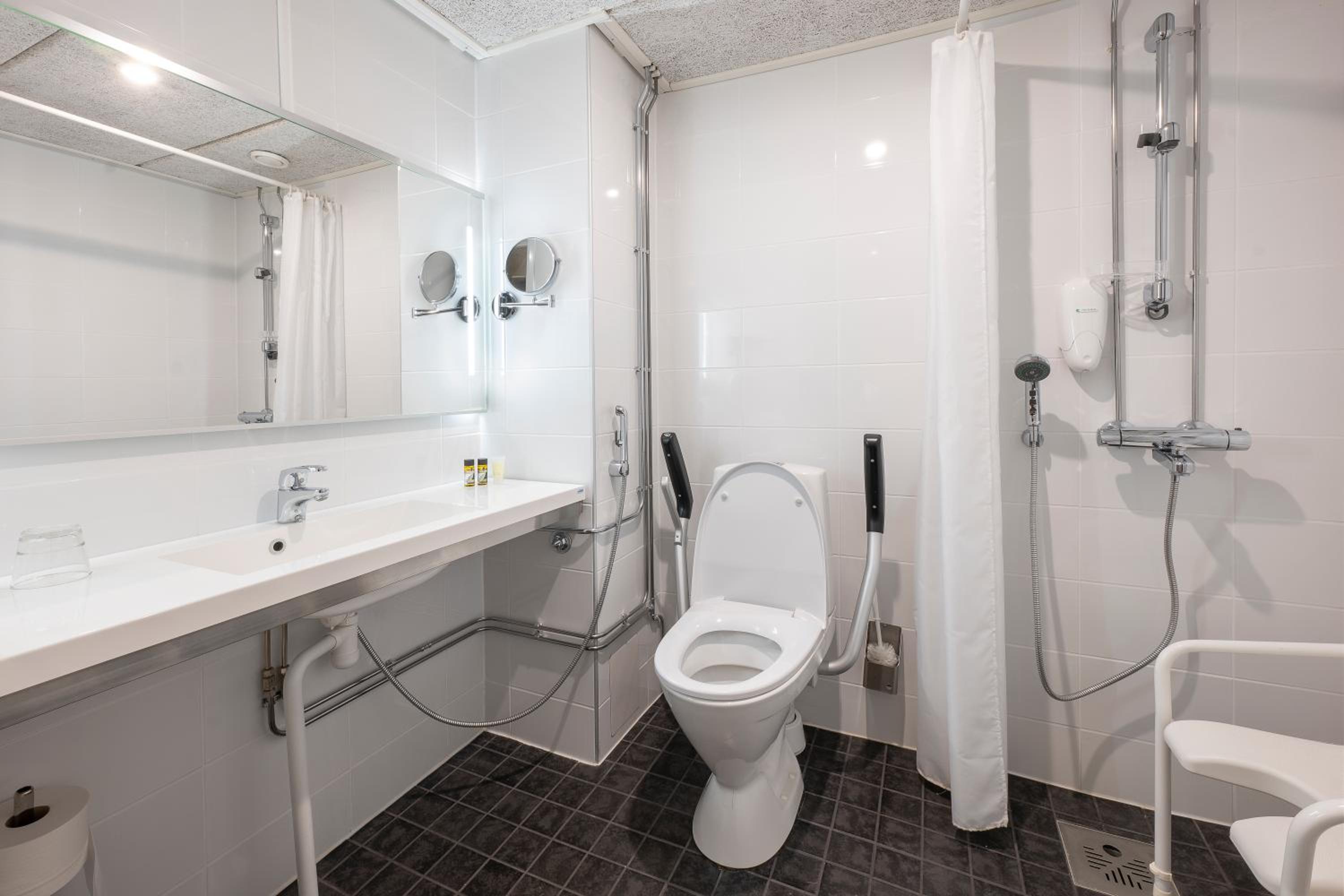 Twin Room - Disability Access