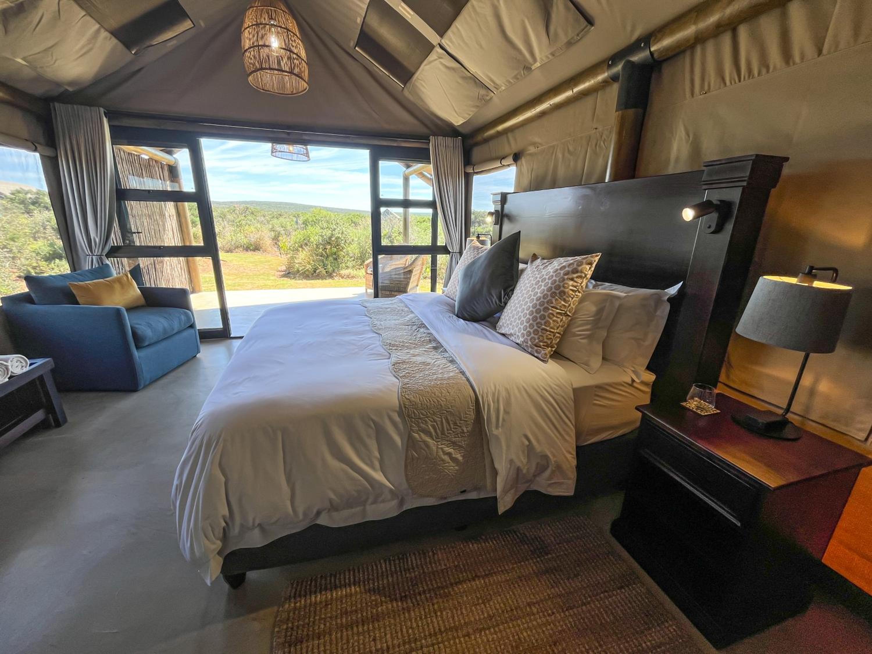 Luxury Suite photo 2