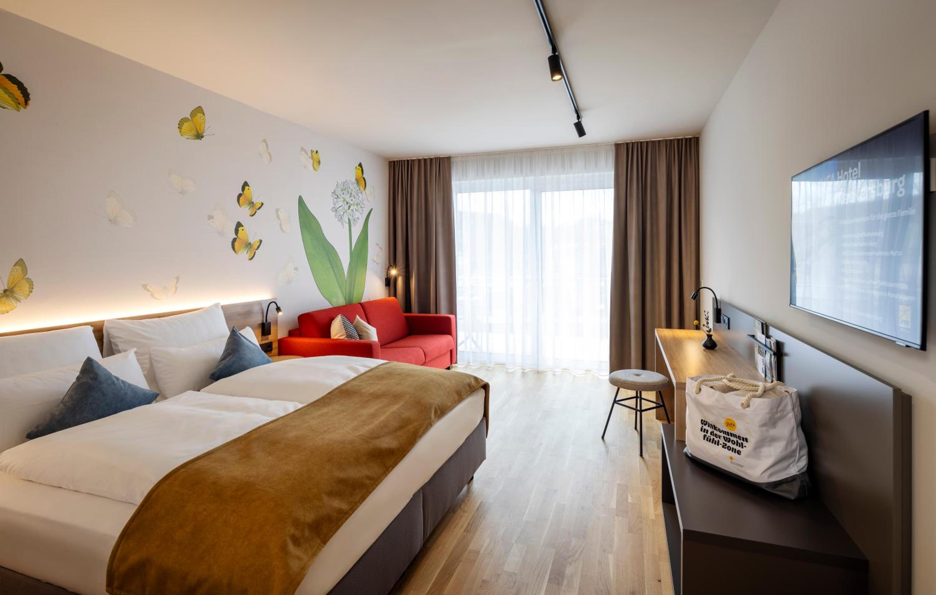 Quadruple Room with Balcony photo 1