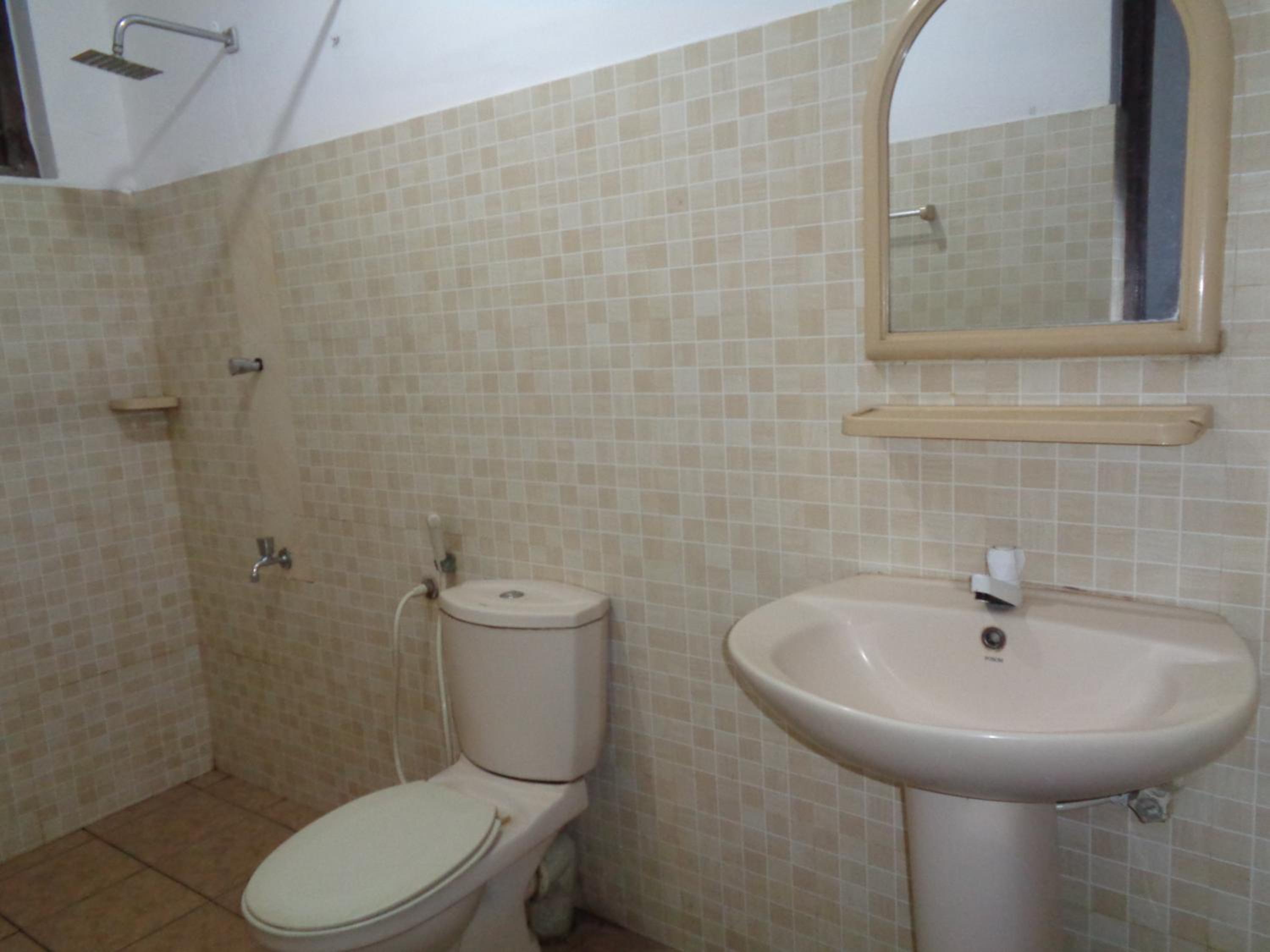 Triple Room with Bathroom photo 2