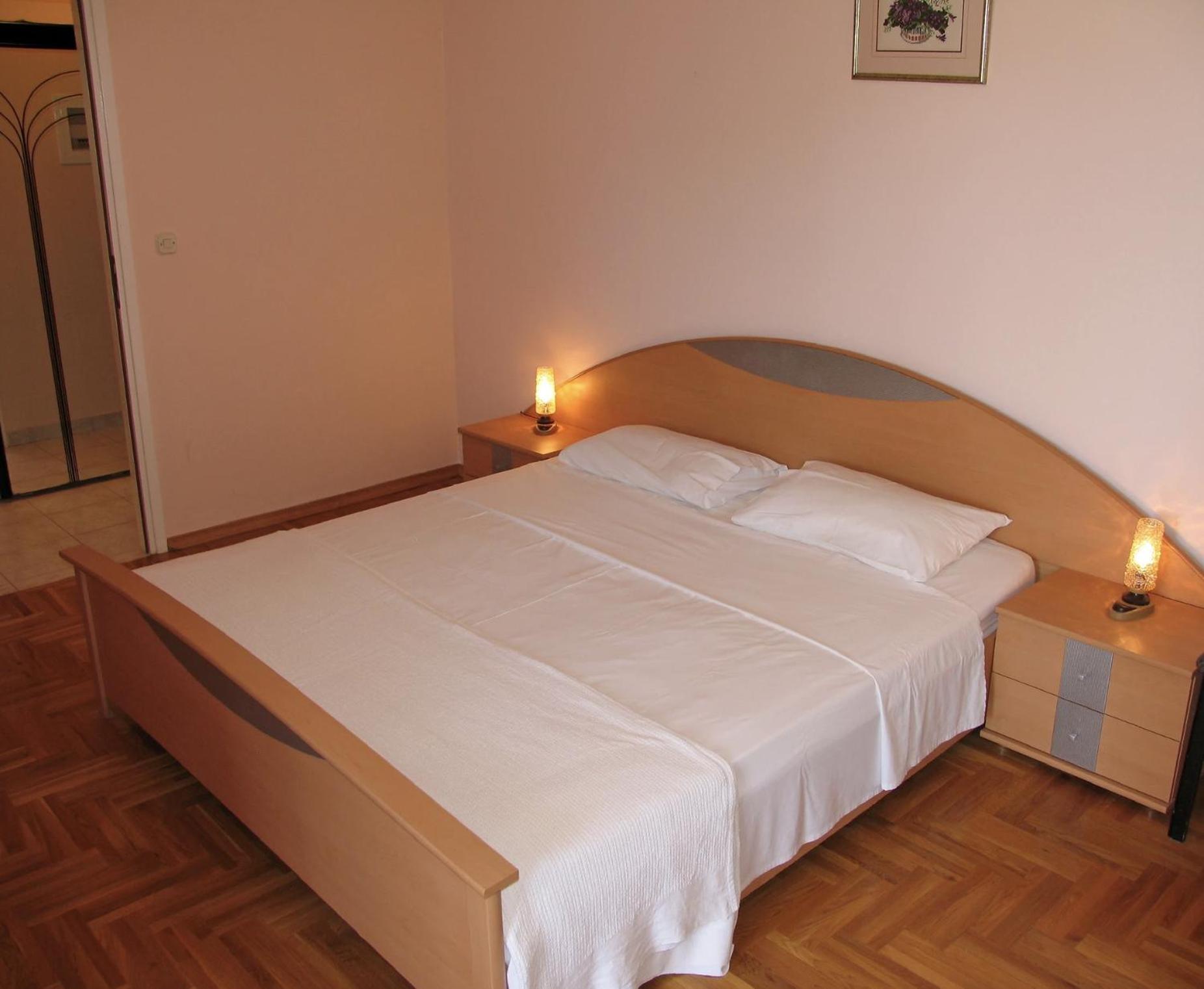 Apartment with Balcony photo 1