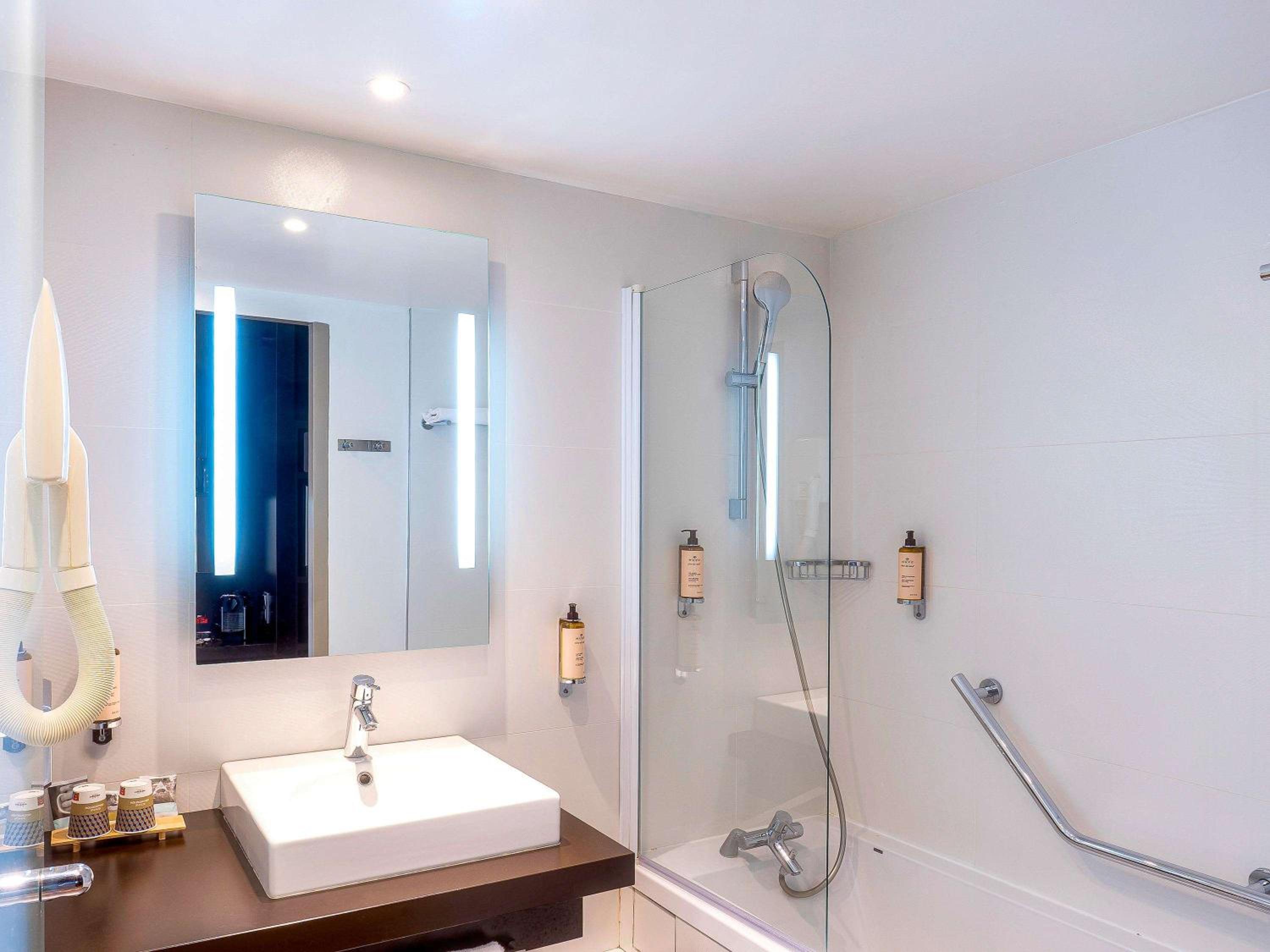 Privilege Double Room with Eiffel Tower or Sacré-Coeur View