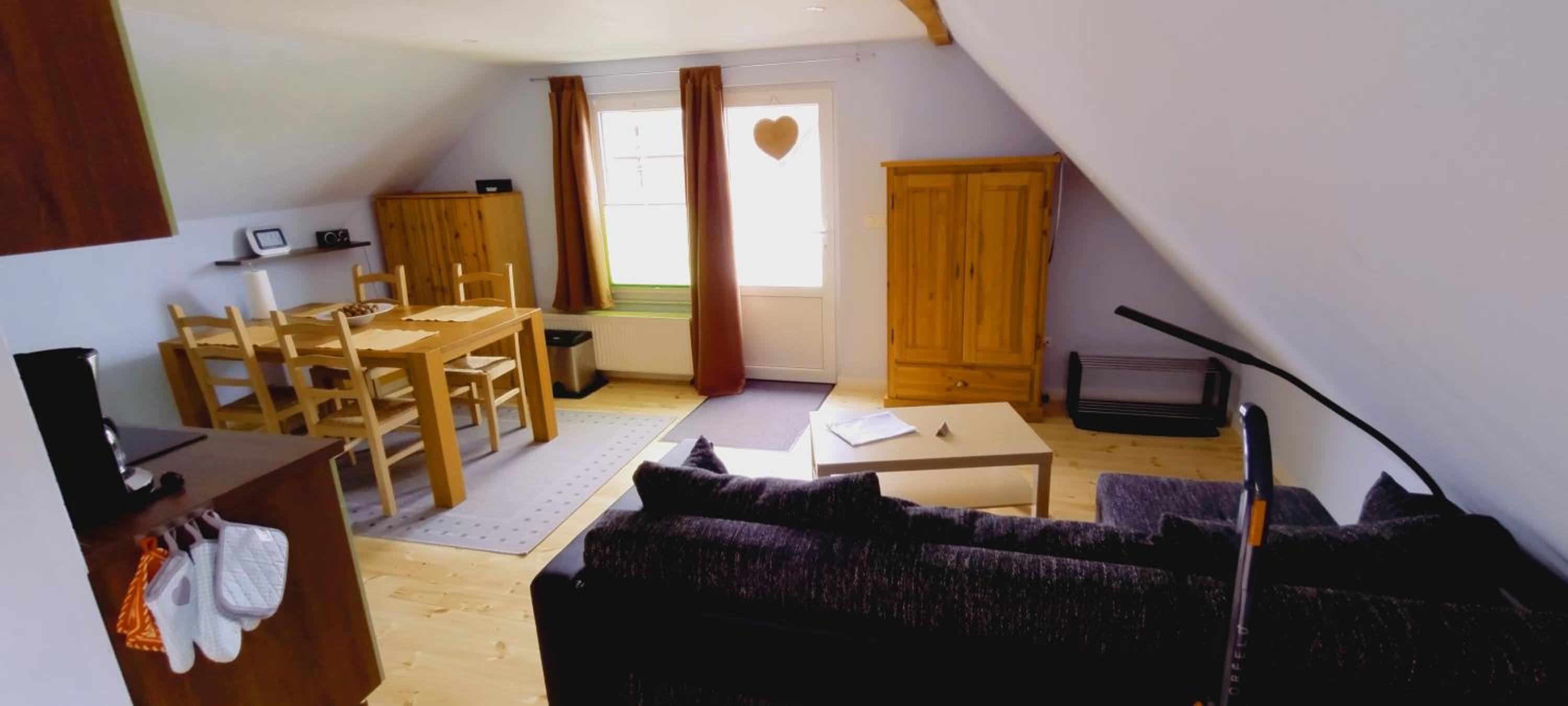 Apartment photo 2