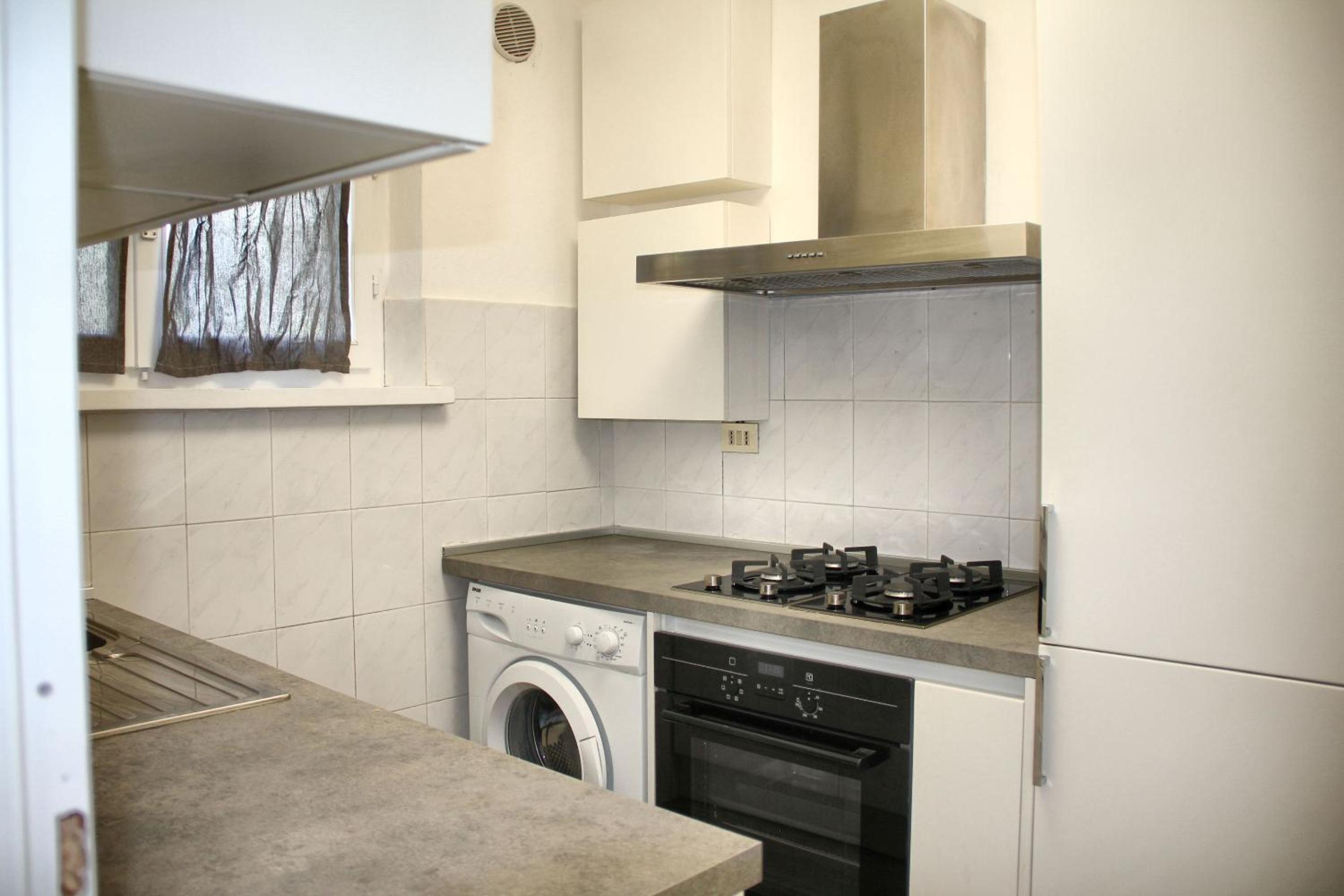 Apartment - Ground Floor - Photo 3
