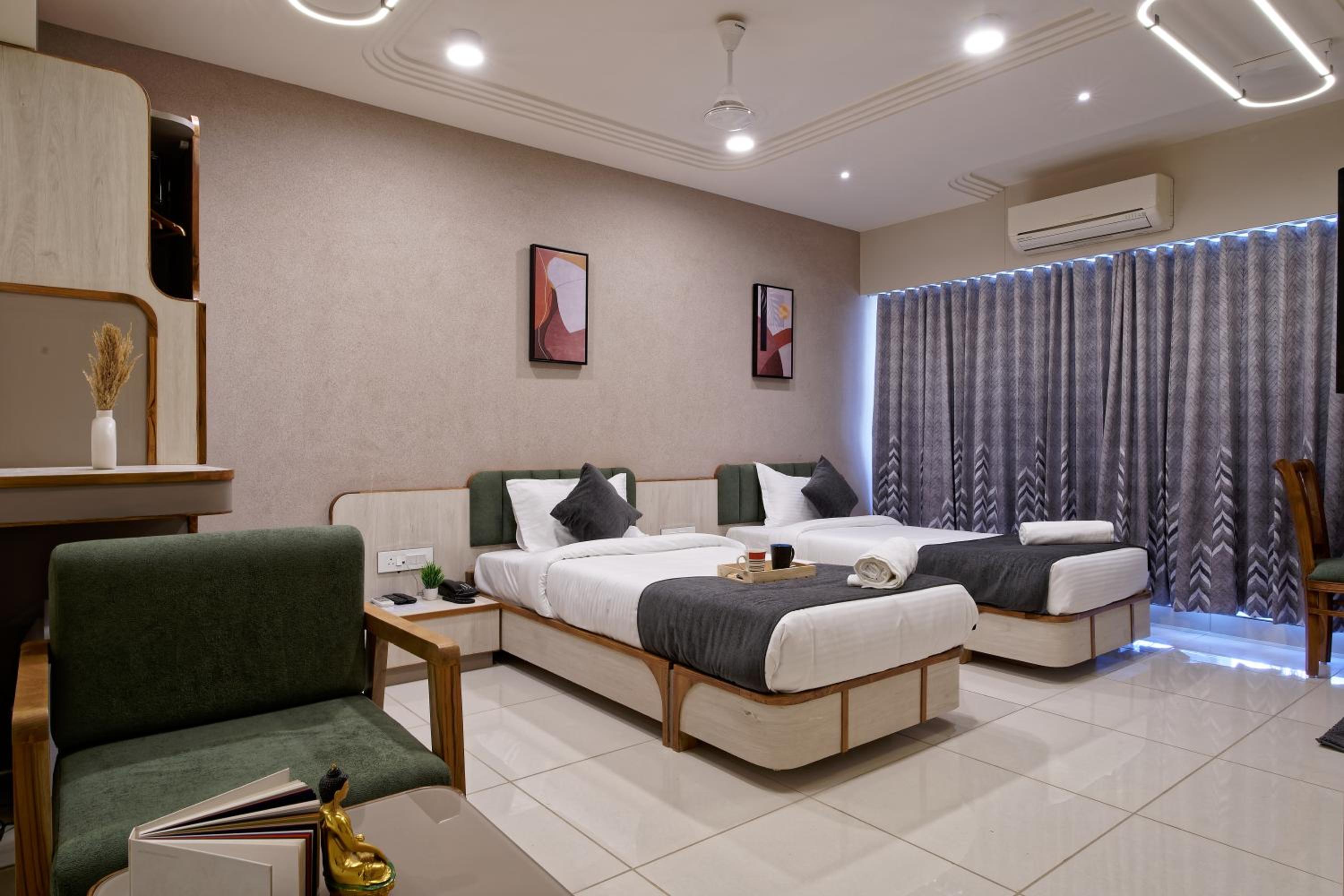 Superior Twin Room