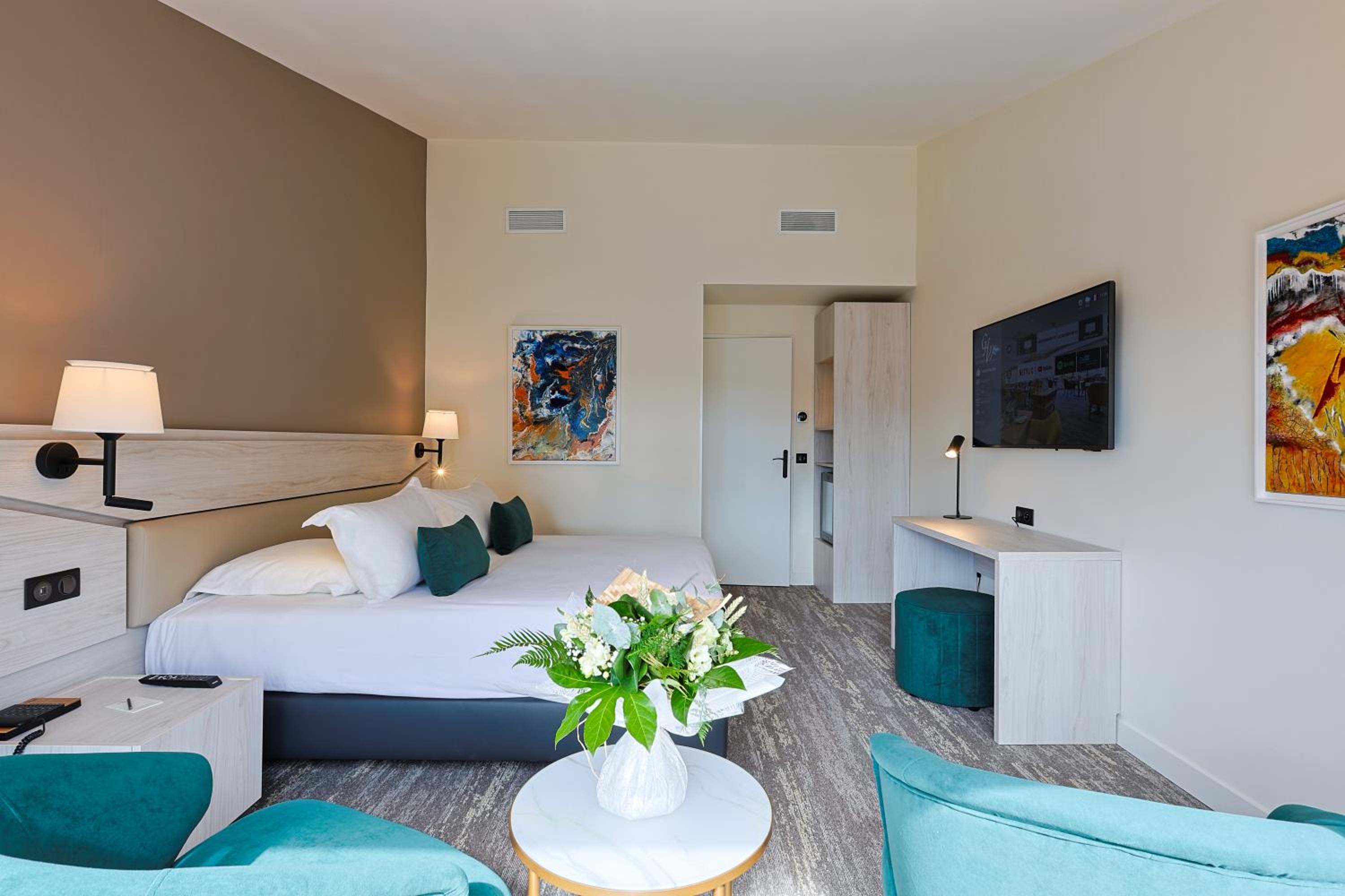 Charm Double Room - Photo 3