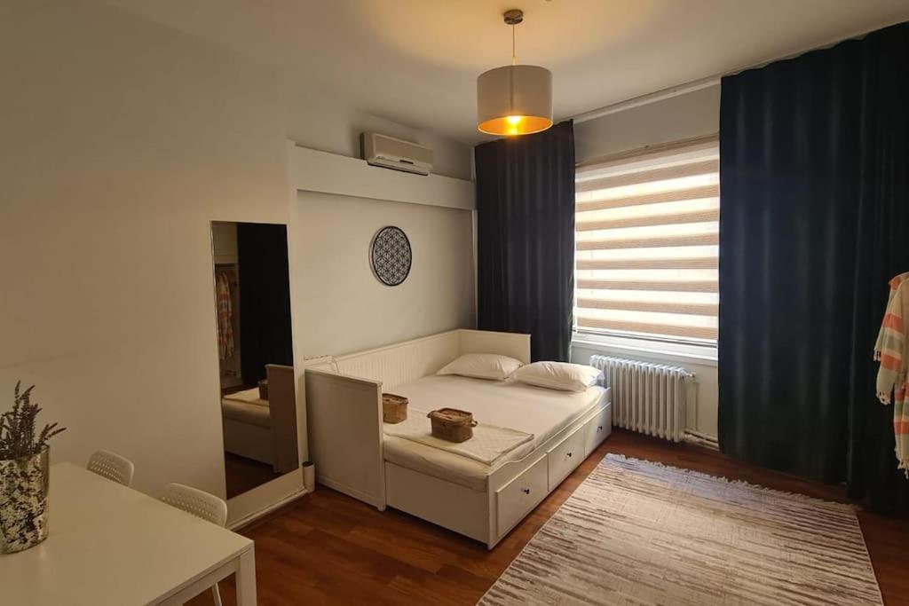 Double Room with Shared Bathroom photo 1