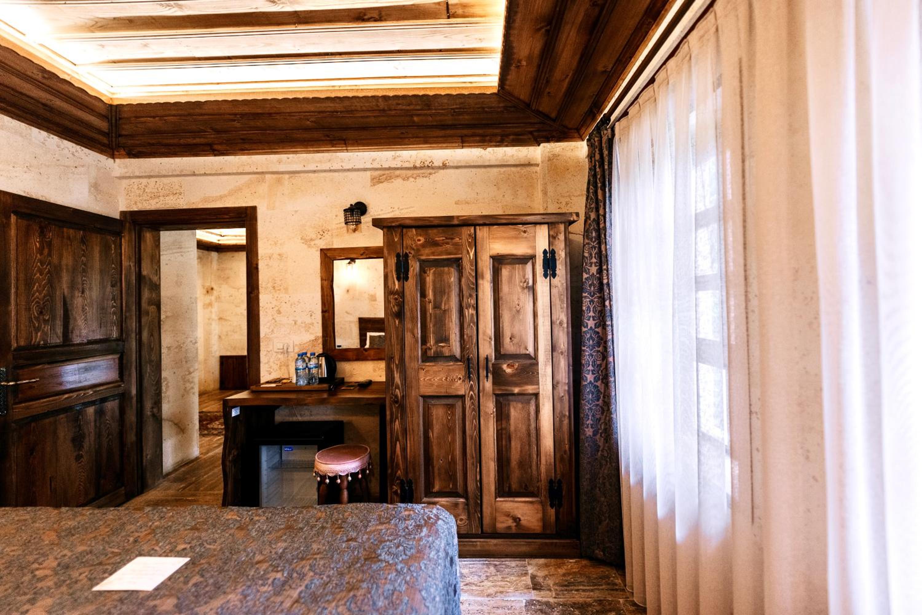 Family Room with Bath - Photo 8