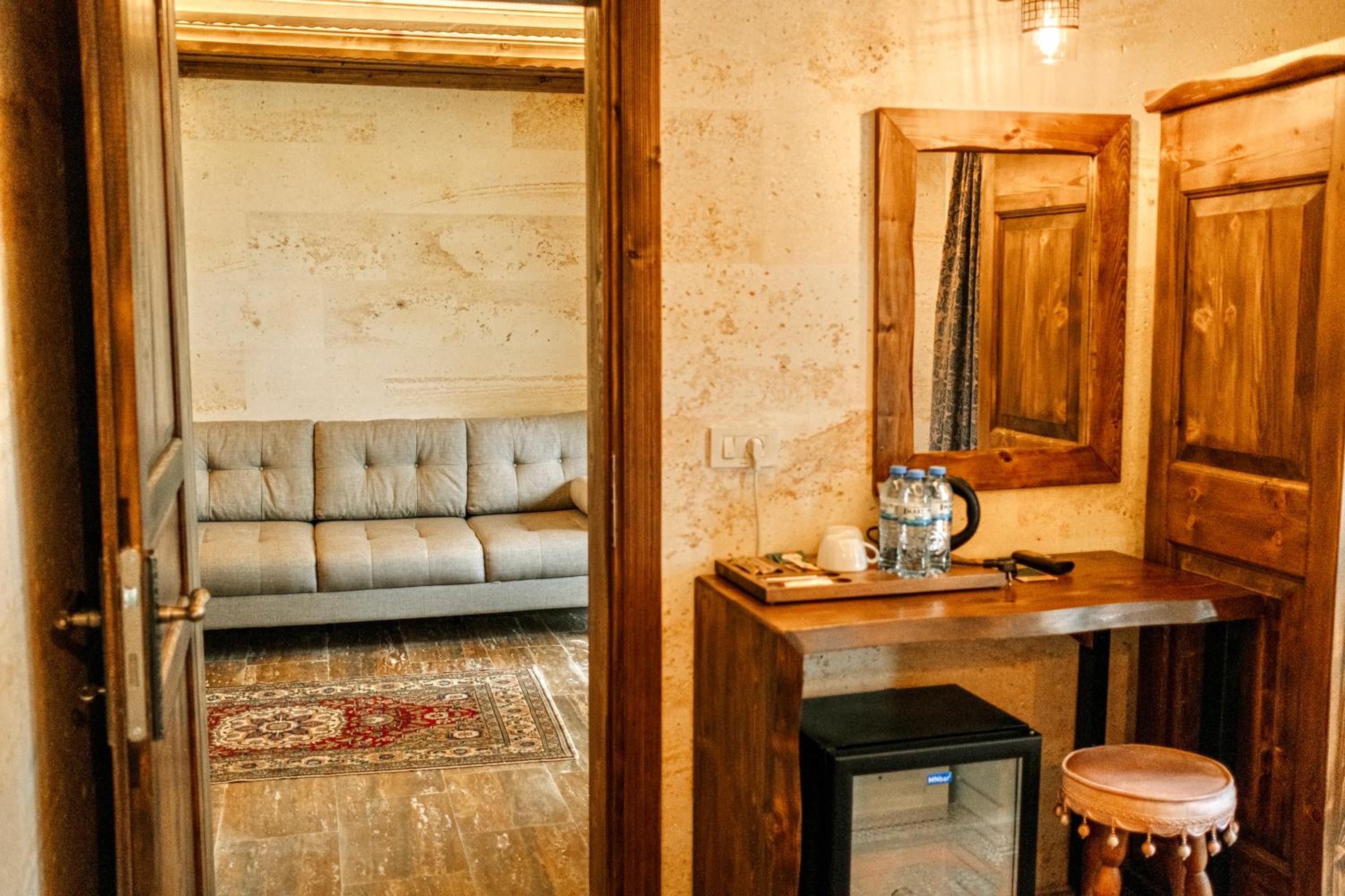 Family Room with Bath - Photo 7