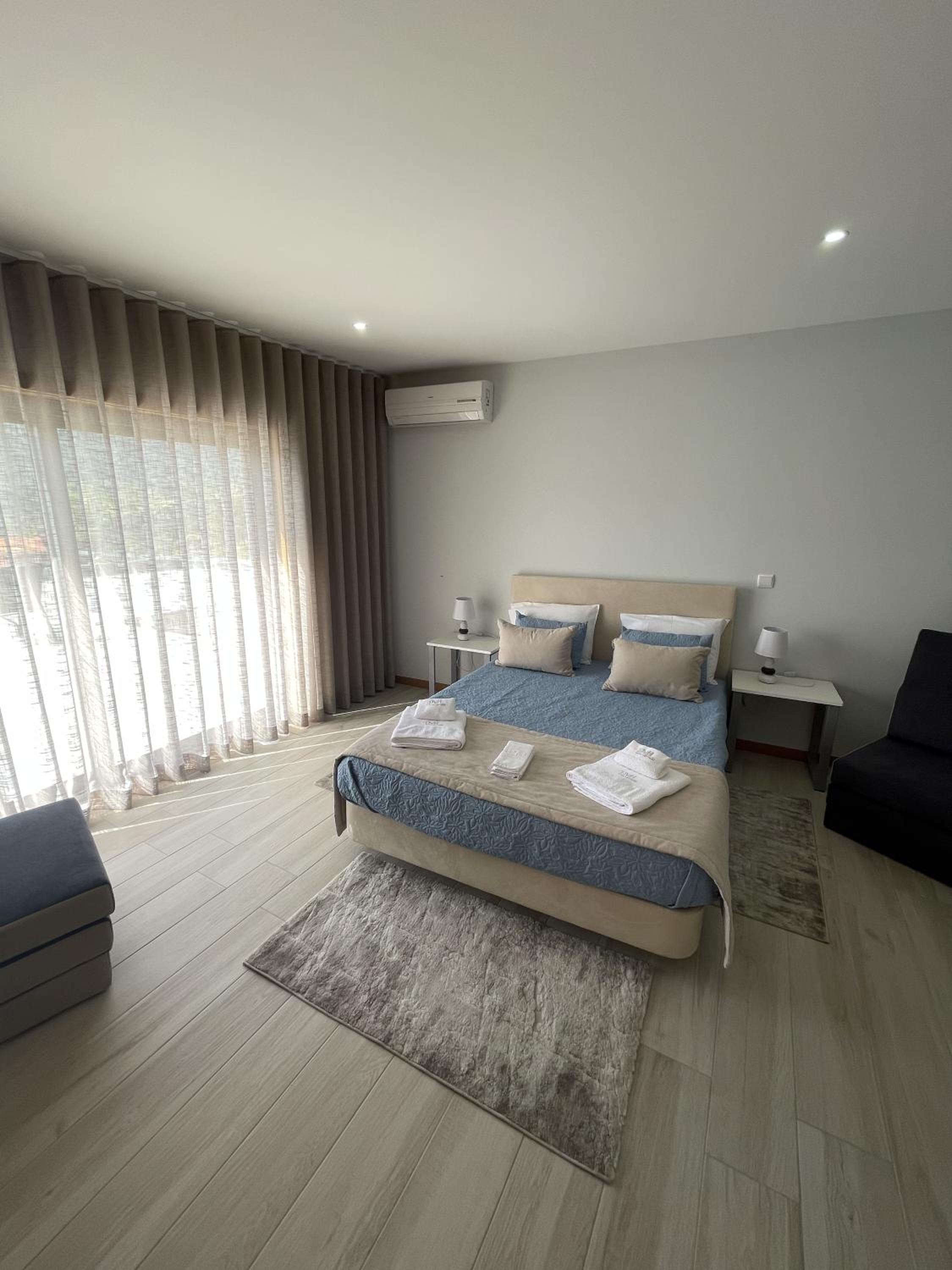 Deluxe Double Room With Balcony And Sea View photo 3