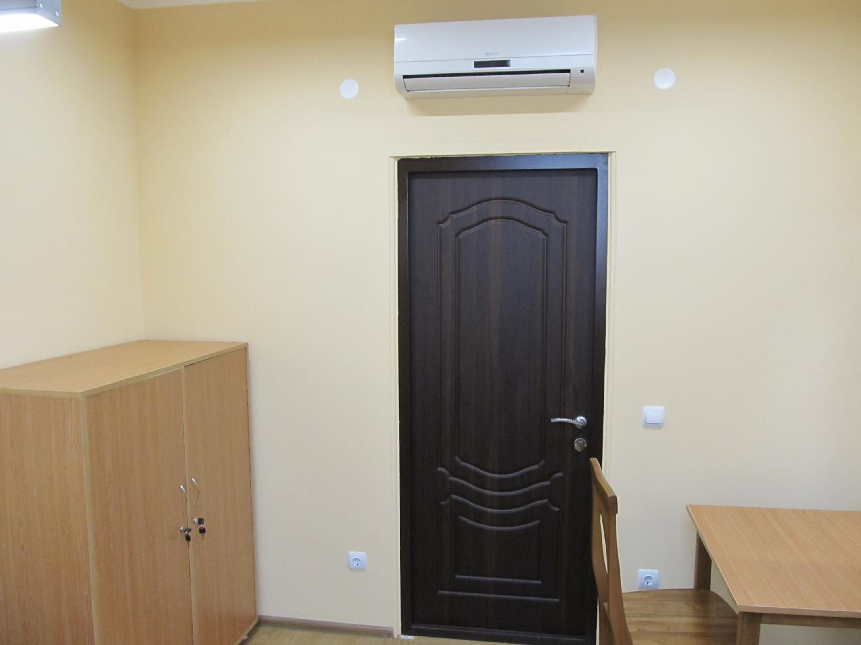 Bed in 2-Bed Dormitory Room photo 1