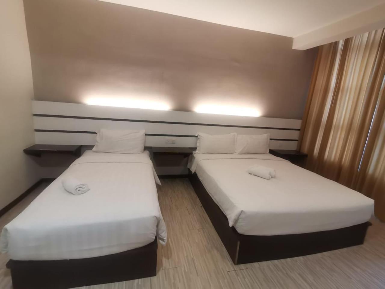 Budget Triple Room - Photo 10