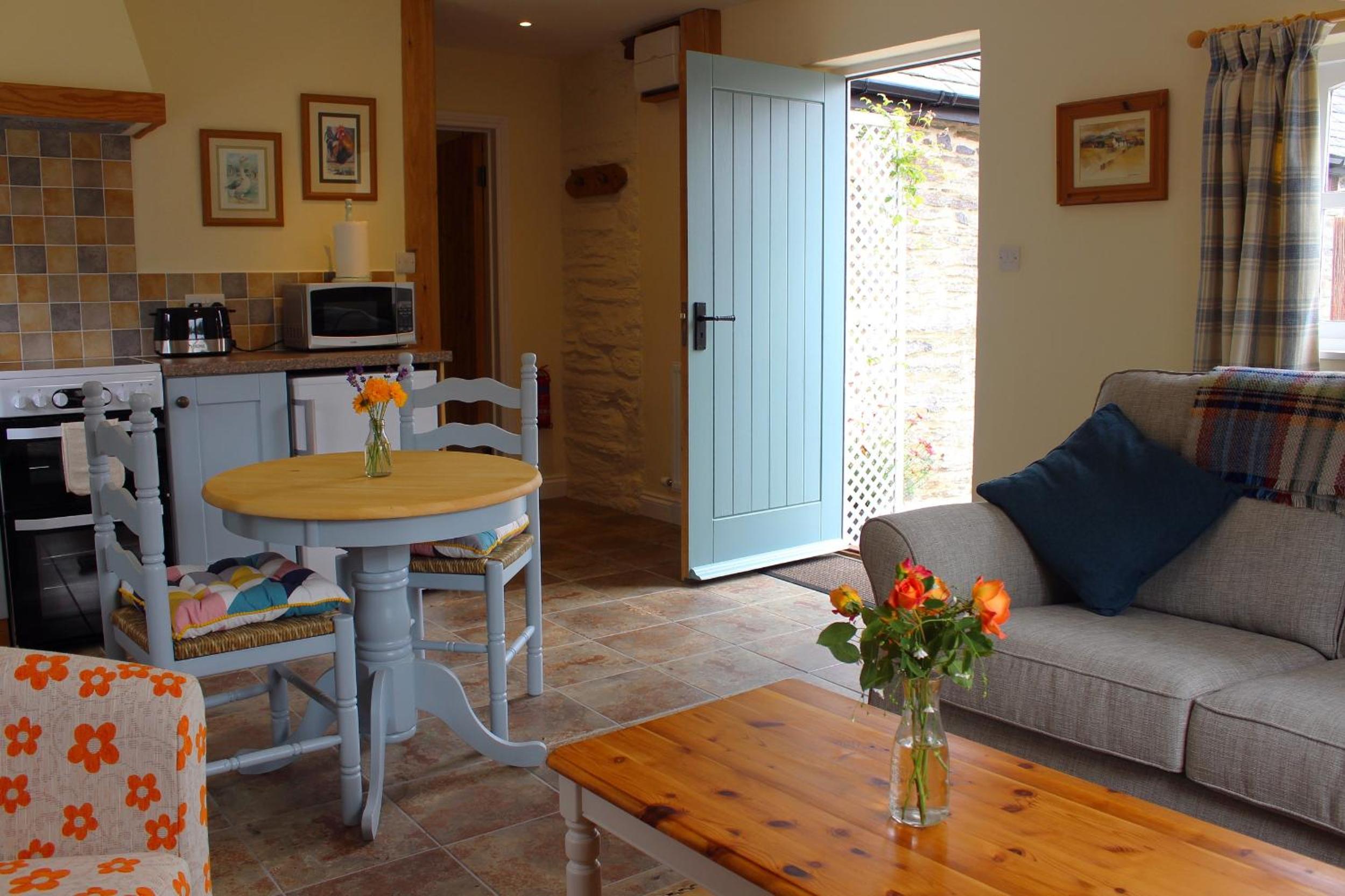 One-Bedroom House photo 1